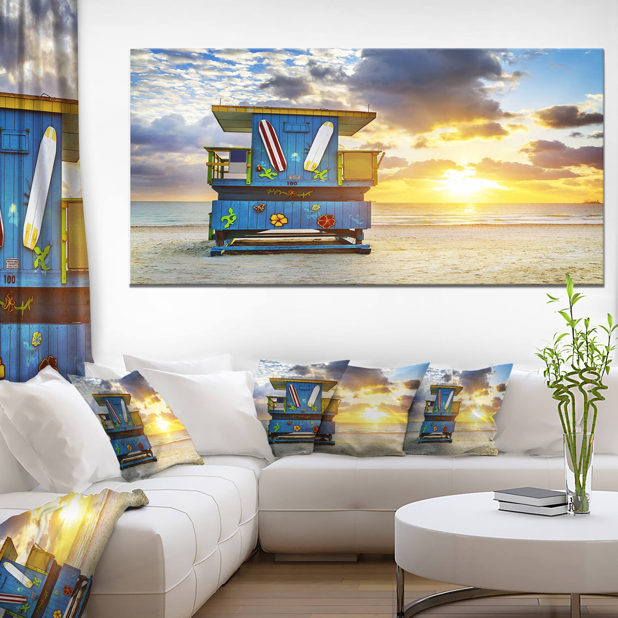 Designart - Miami South Beach Sunrise - Large Seashore Canvas Wall Art