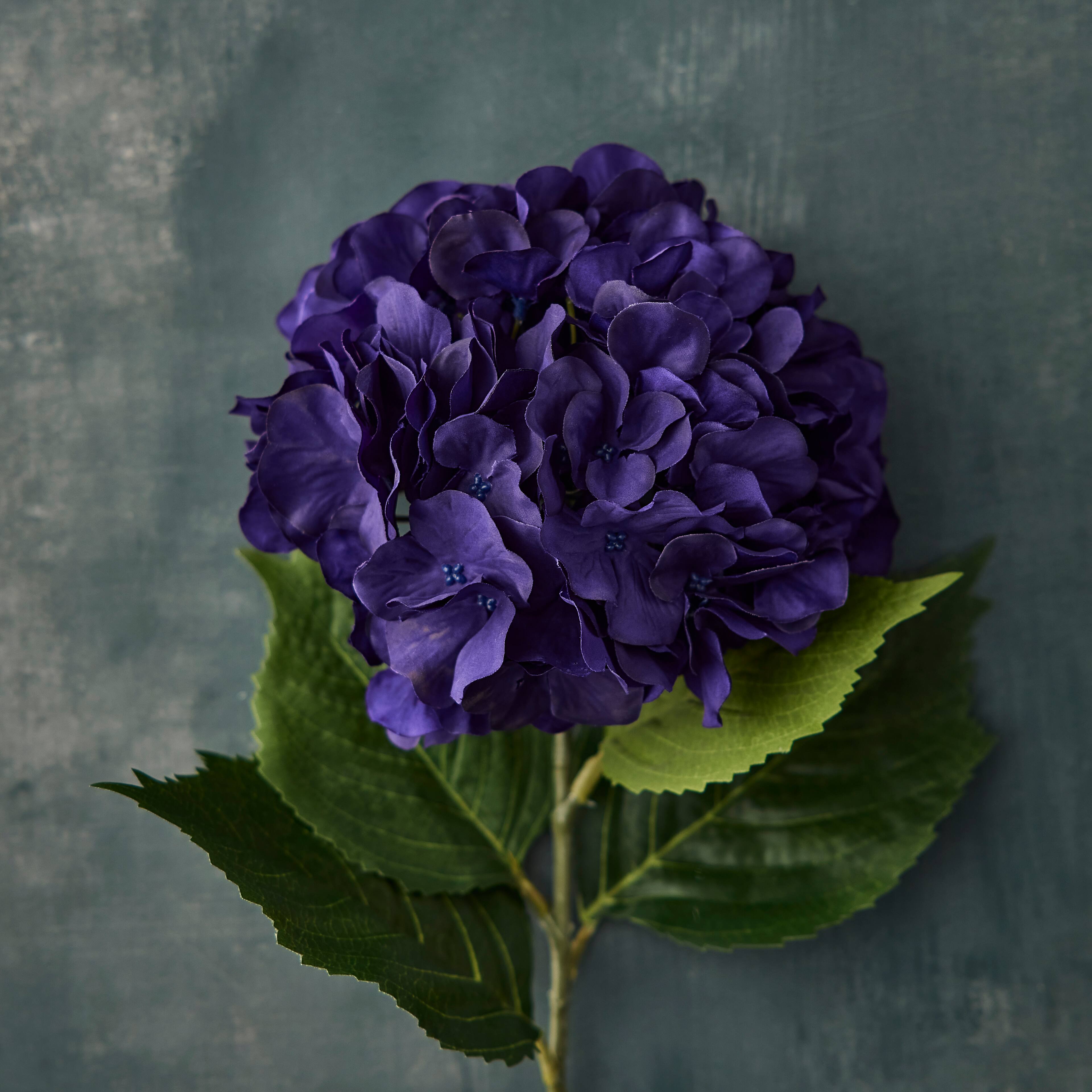 12 Pack: Purple-Blue Hydrangea Stem by Ashland&#xAE;