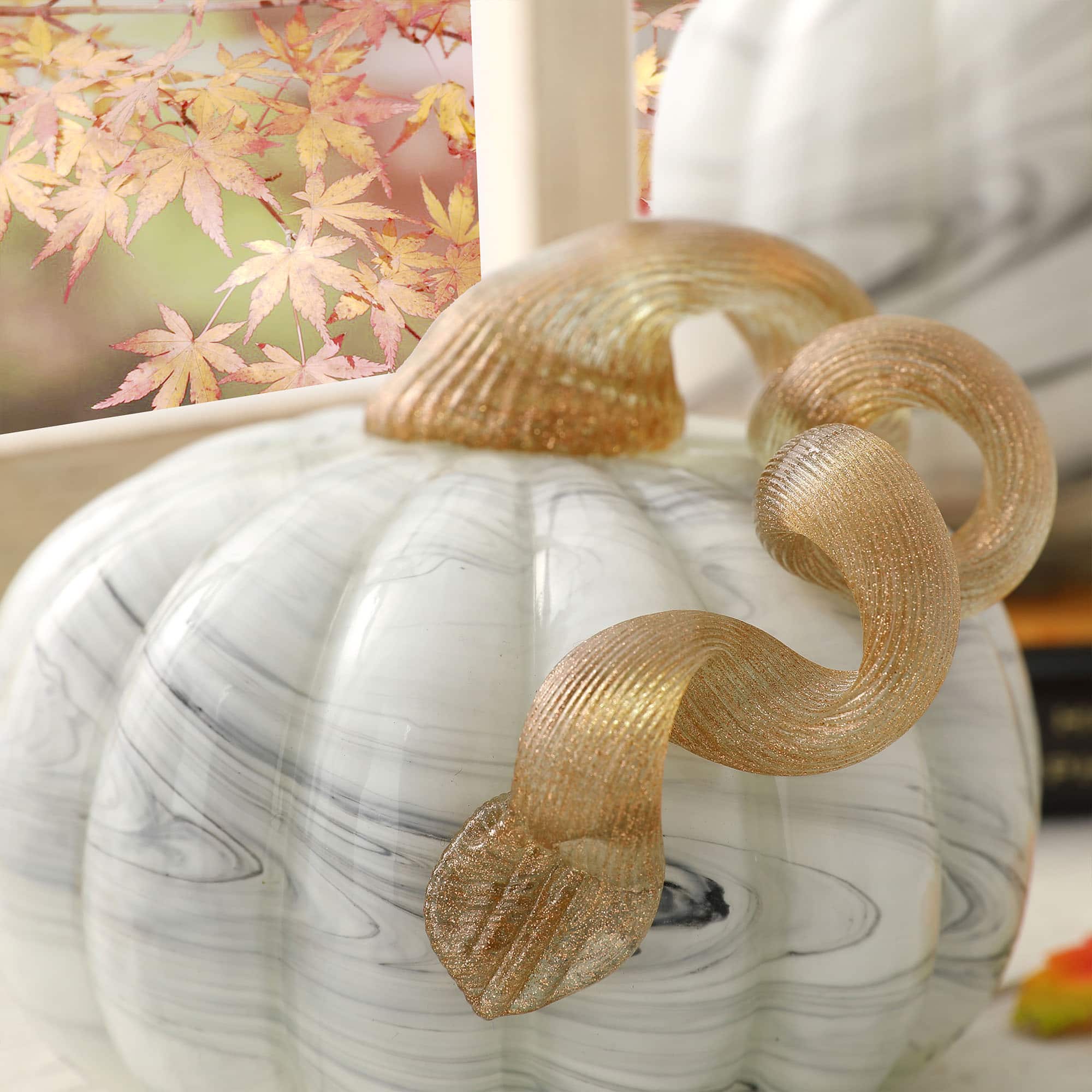 Glitzhome® Gray Marble Glass Pumpkin Set