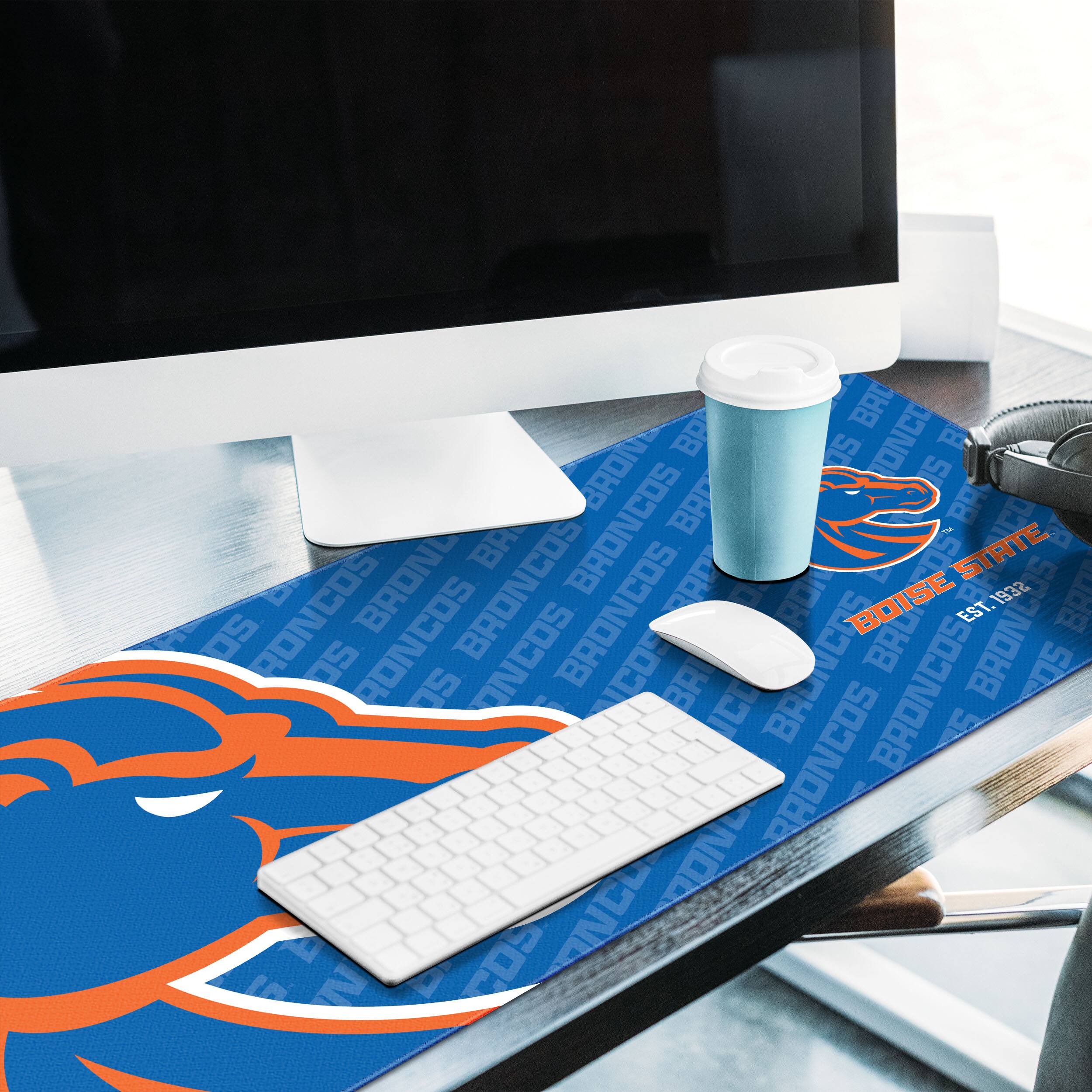 NCAA Tennessee Volunteers Logo Series Desk Pad