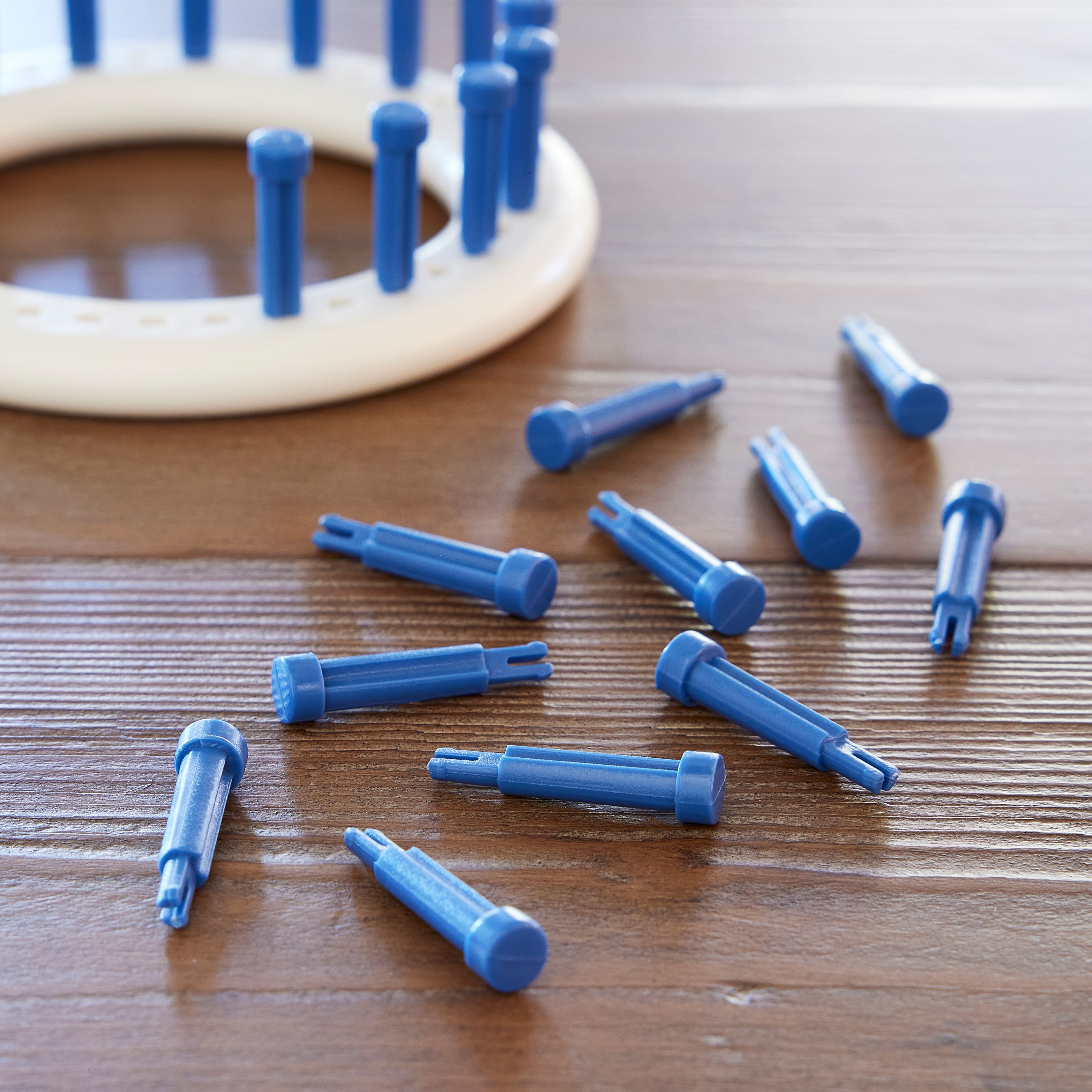 Build-a-Loom® Large Pegs by Loops & Threads®