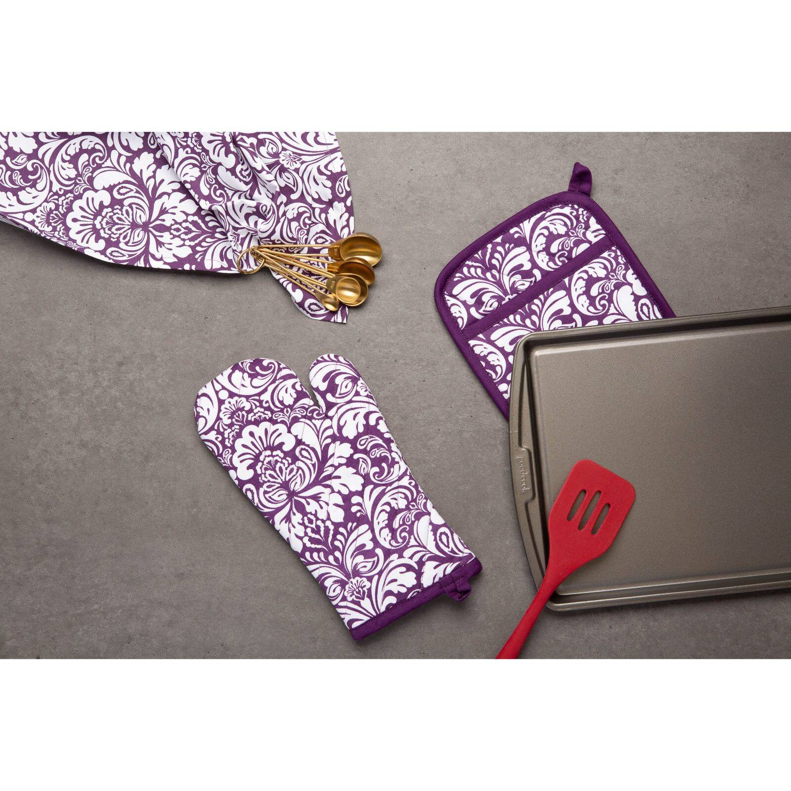 DII® Eggplant Damask Dishtowel, 2ct.