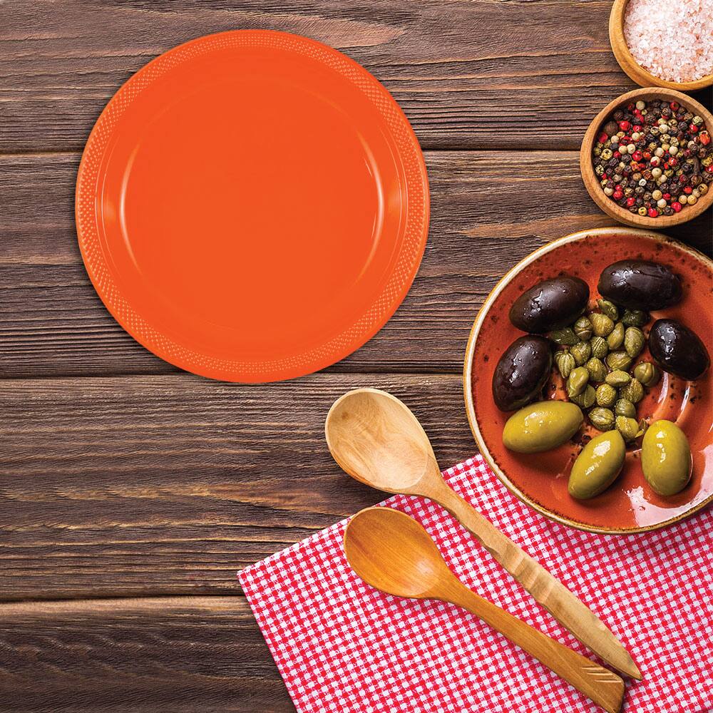JAM Paper 9&#x22; Plastic Party Plates, 20ct.