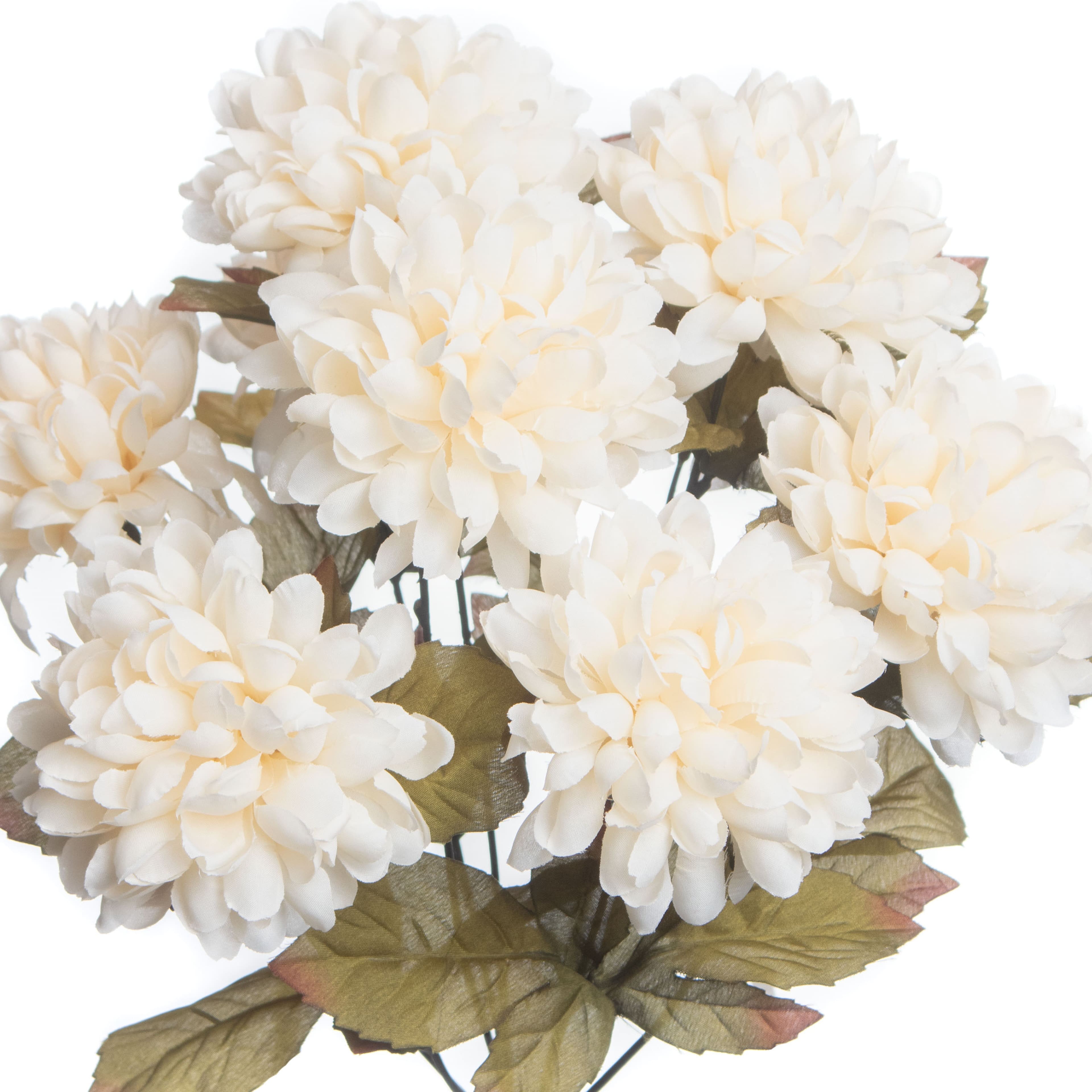 17&#x22; Mum Water Resistant Bush by Ashland&#xAE;