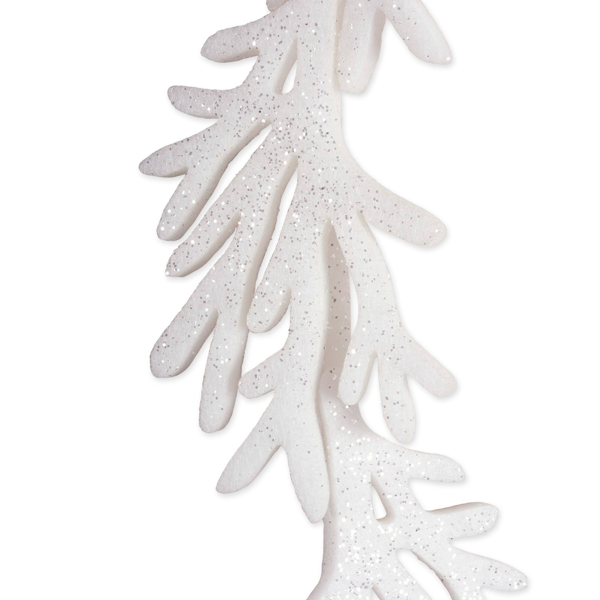 DII&#xAE; 4ft. Hanging Leaves Garland Set