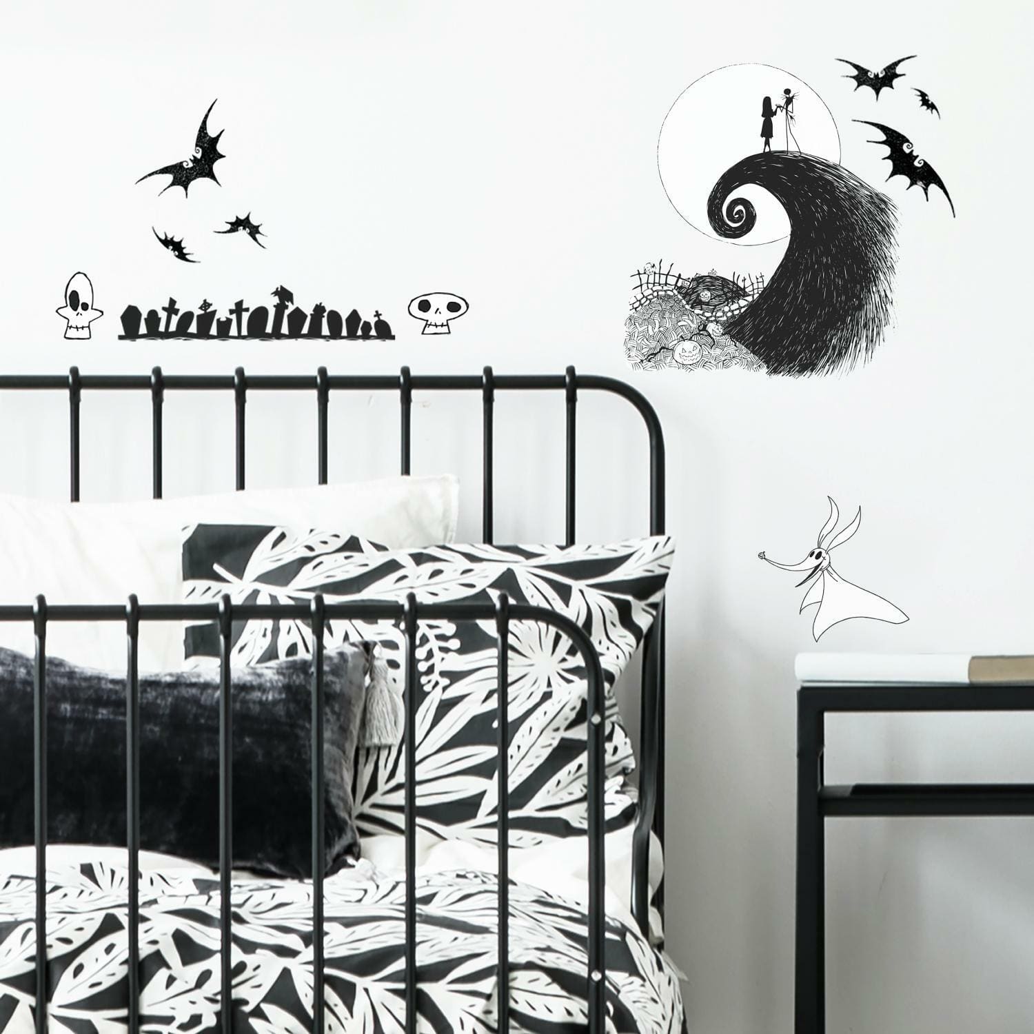 Children's RoomMates Nightmare Before Christmas Wall Stickers/ Wall Decals 