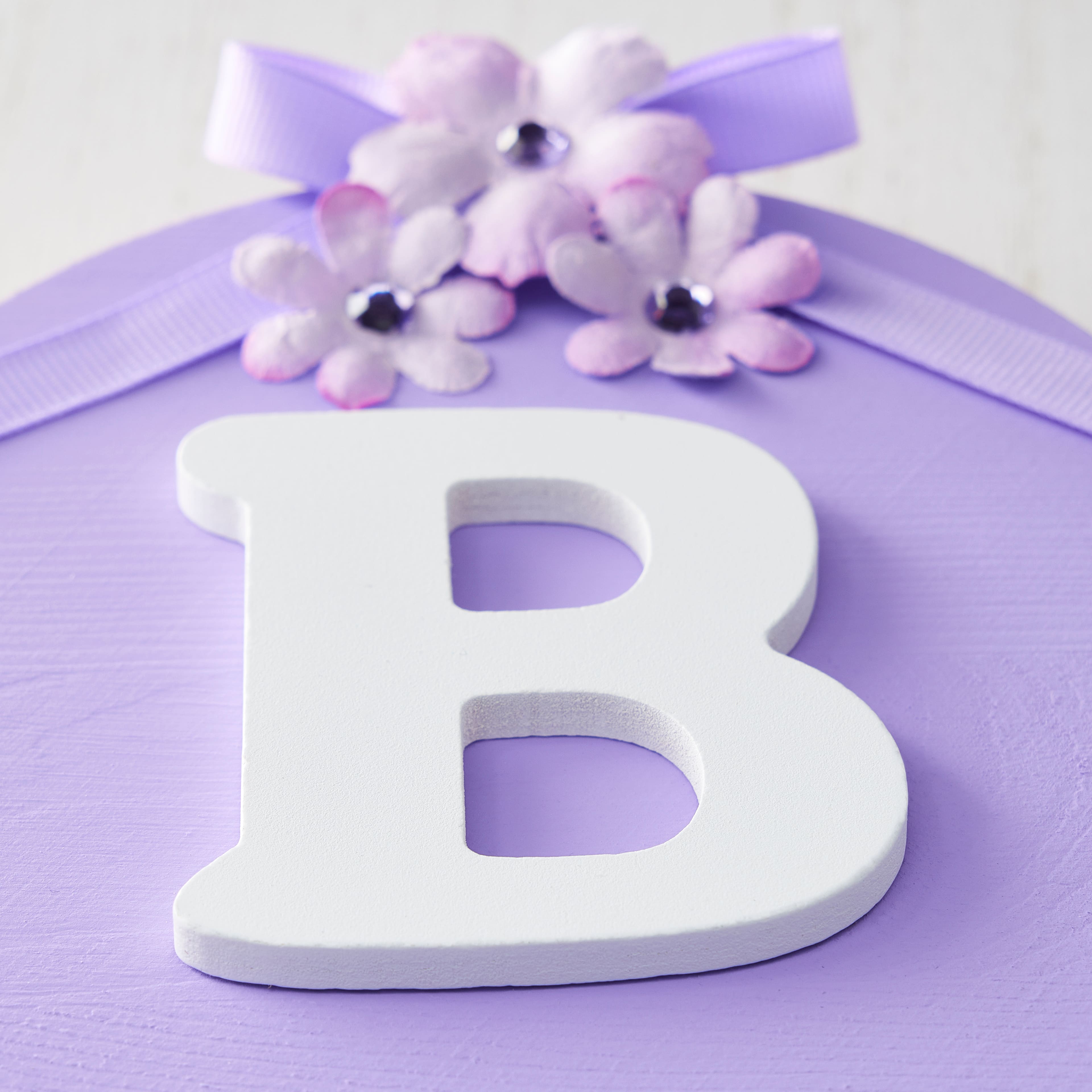 Lettre en bois blanche de 6,3 cm de Make Market