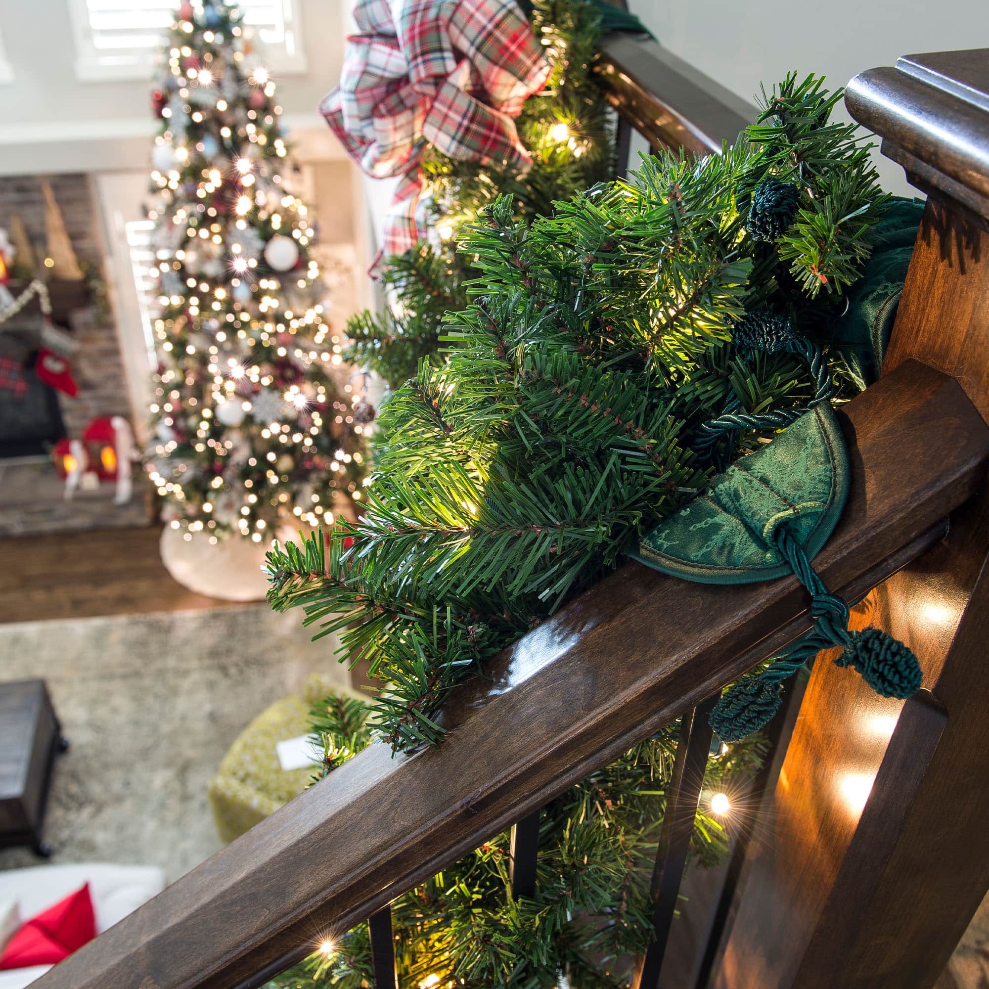 Village Lighting Green Banister Protecting Garland Ties, 3ct.