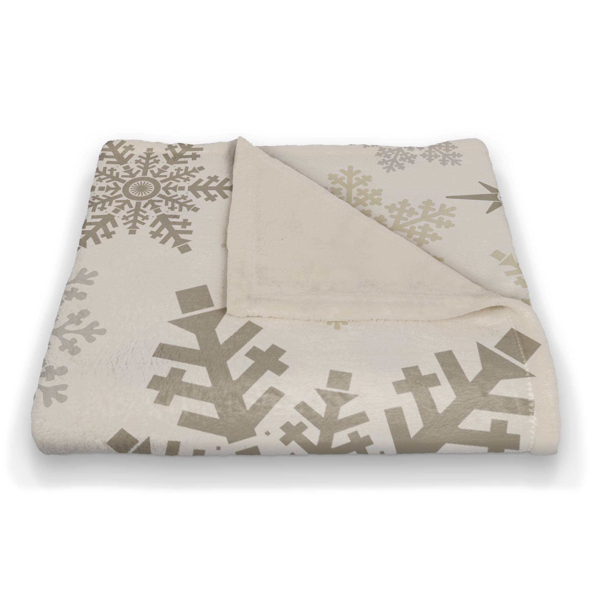 Snowflake Pattern 50x60 Coral Fleece Blanket