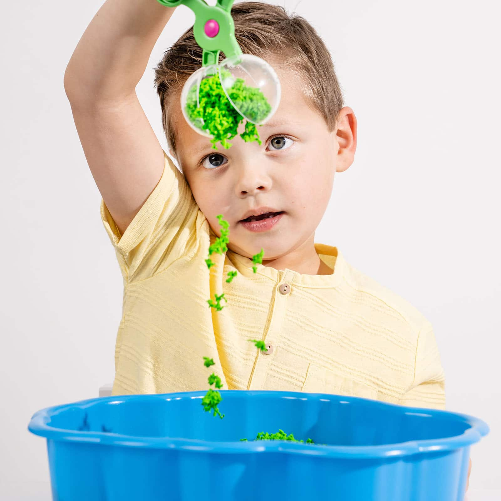 Playfoam&#xAE; Pluffle&#x2122; Sensory Station