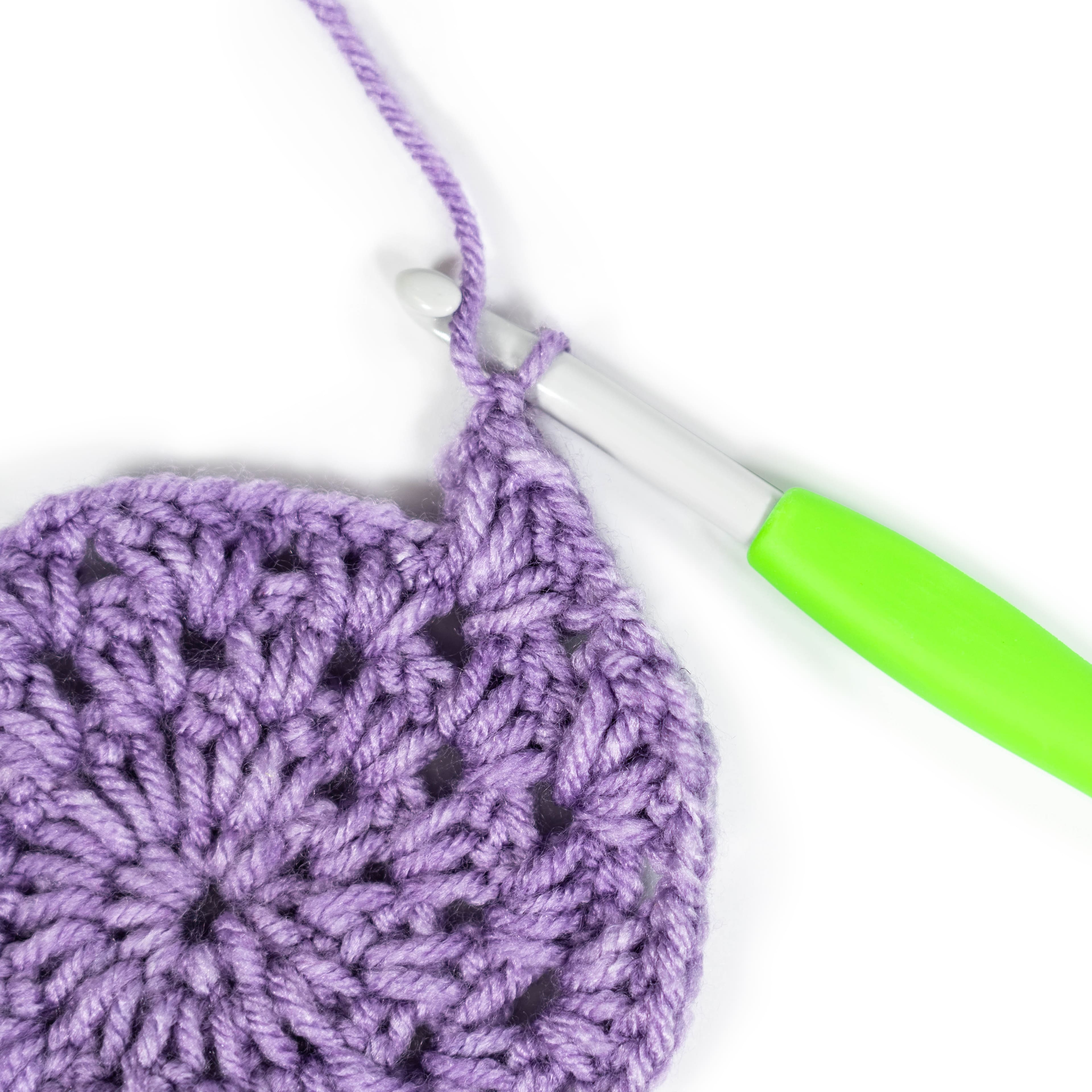 Clover Aluminum Crochet Hook - Jubili Beads & Yarns®