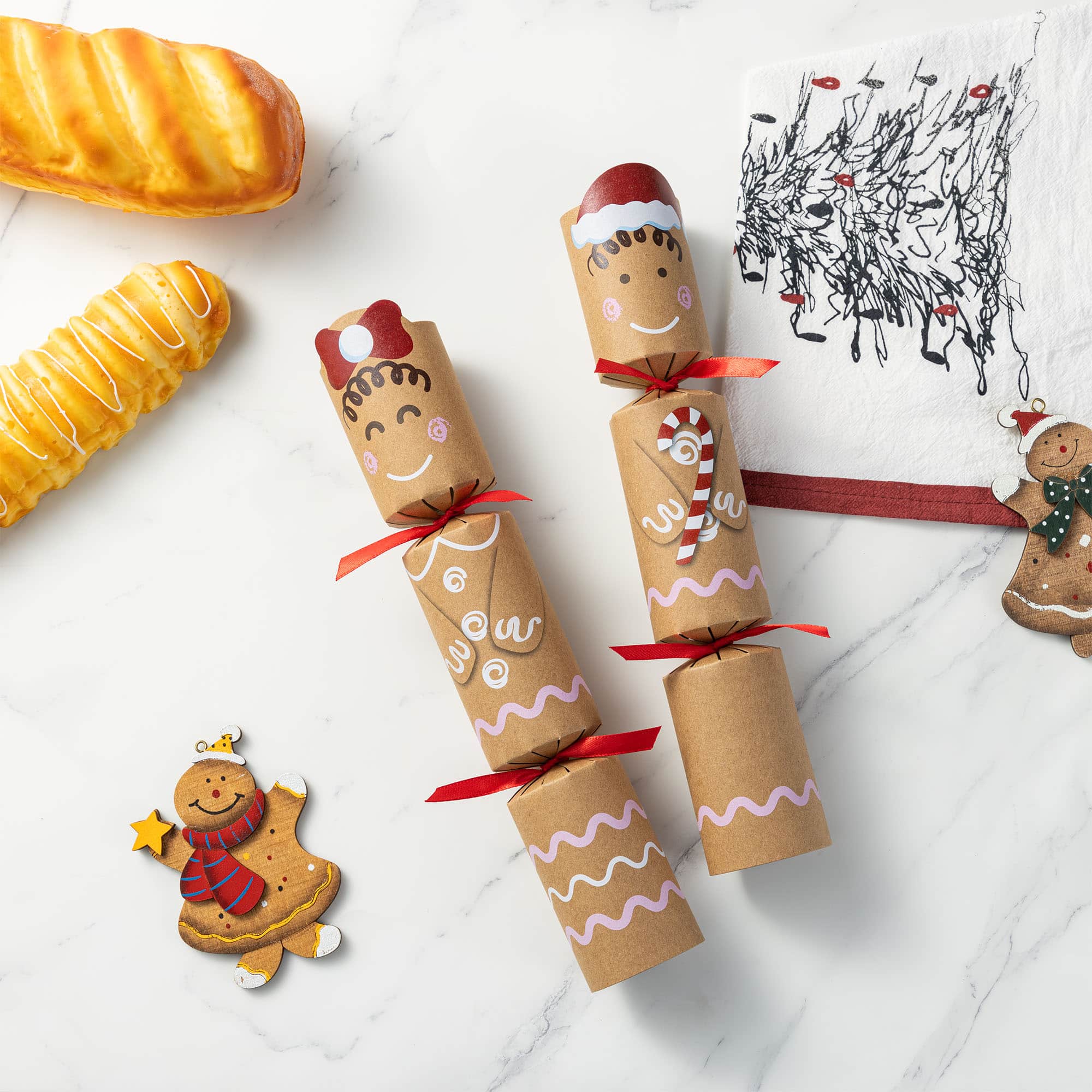 Glitzhome® 8PK 2"D x 12"H Gingerbread Man Christmas Party Crackers with Gift Contents