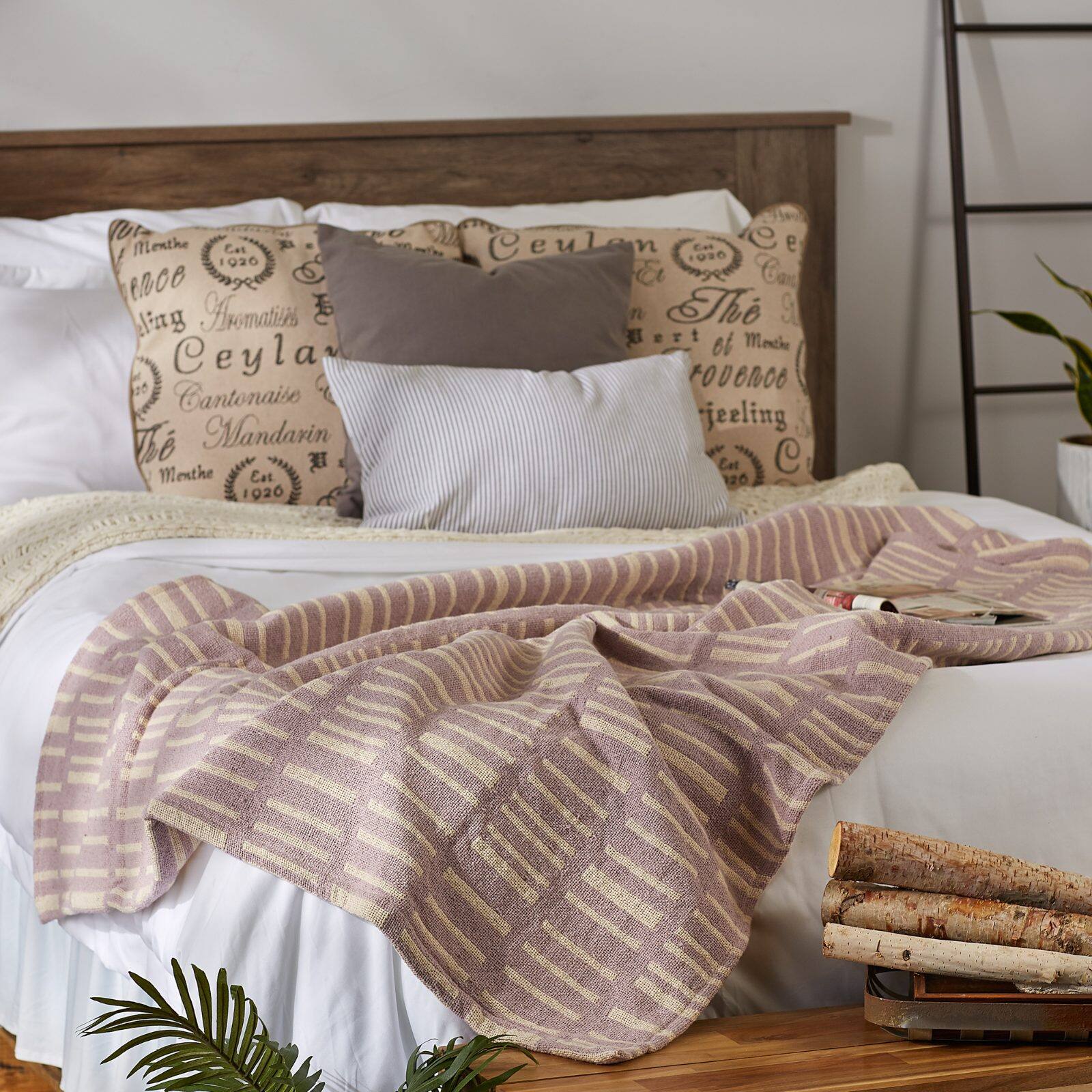 DII® Dusty Lilac Urban Jacquard Throw