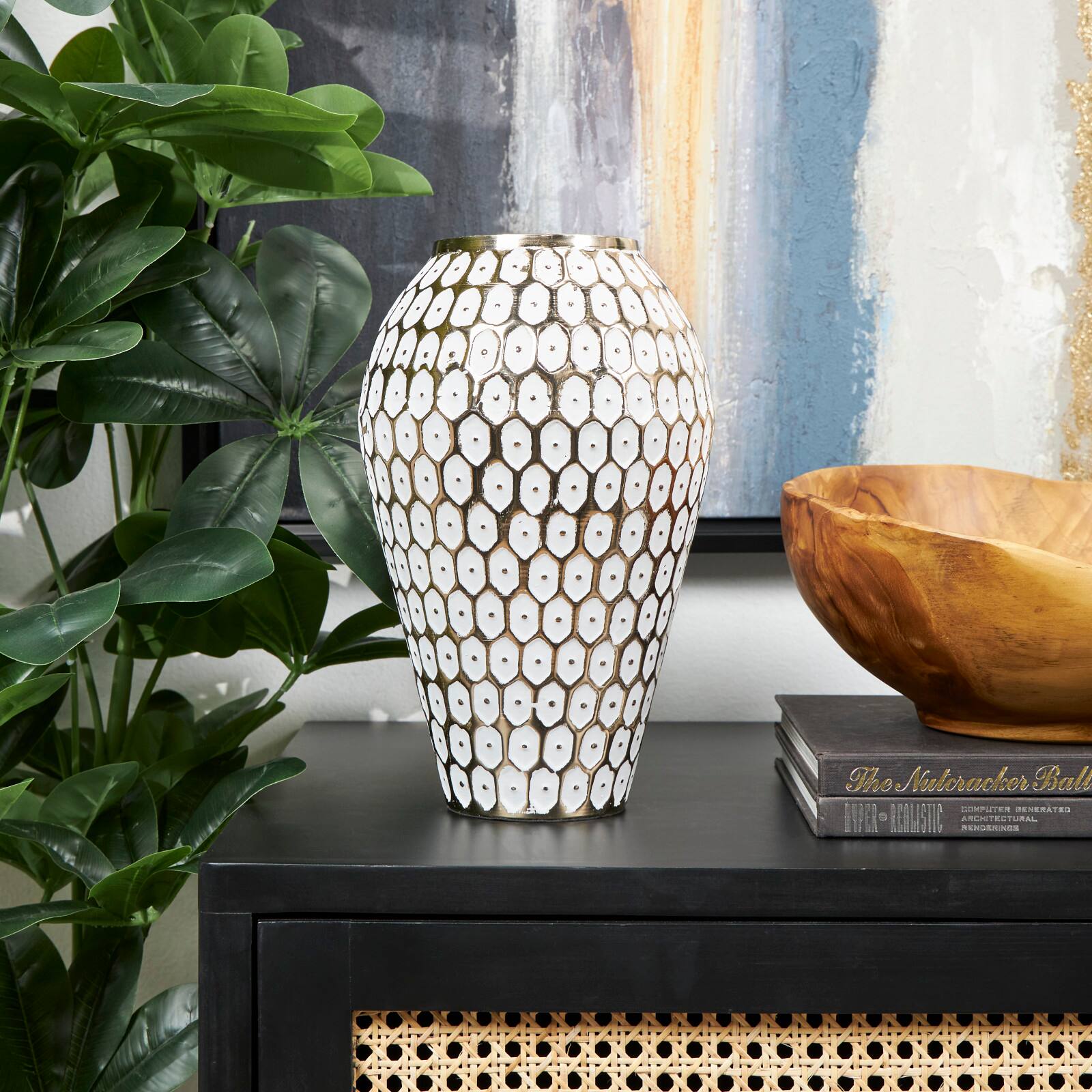 11&#x22; Gold &#x26; White Geometric Dot Metal Vase