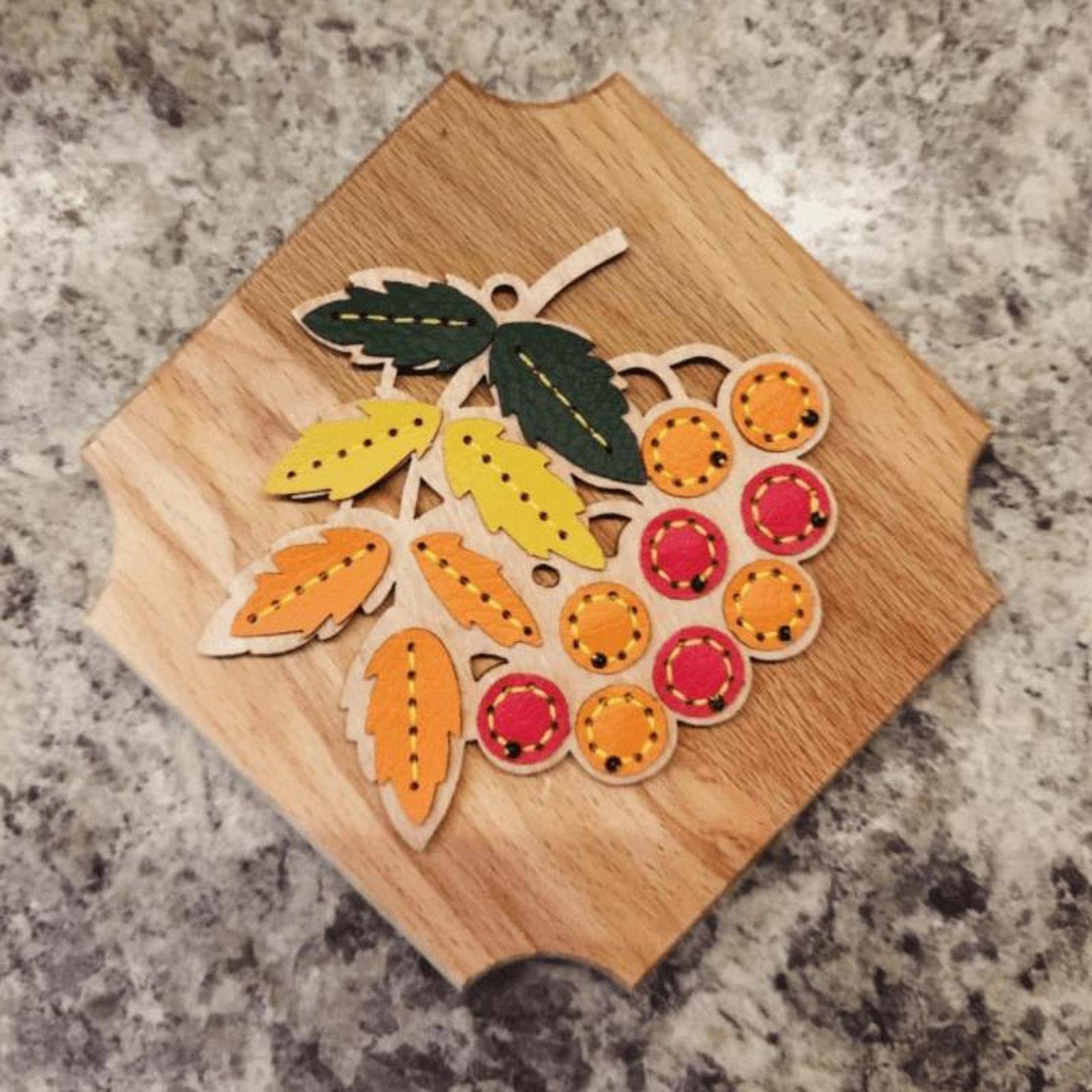 Orchidea Tissue Box Cover - Needlepoint (Halfstitch) Kit Rose