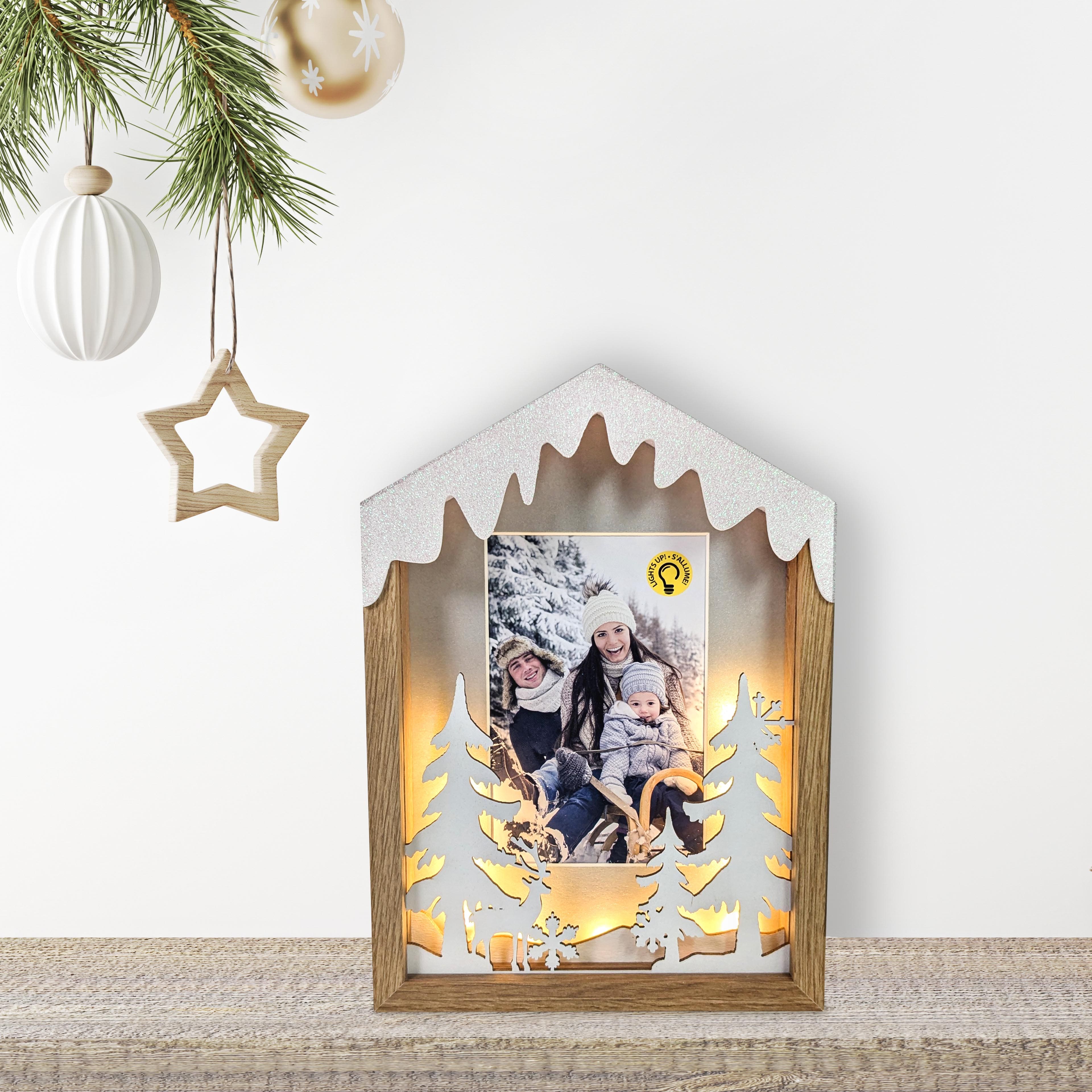 4&#x22; x 6&#x22; LED Snowy House Tabletop Frame by Studio D&#xE9;cor&#xAE;