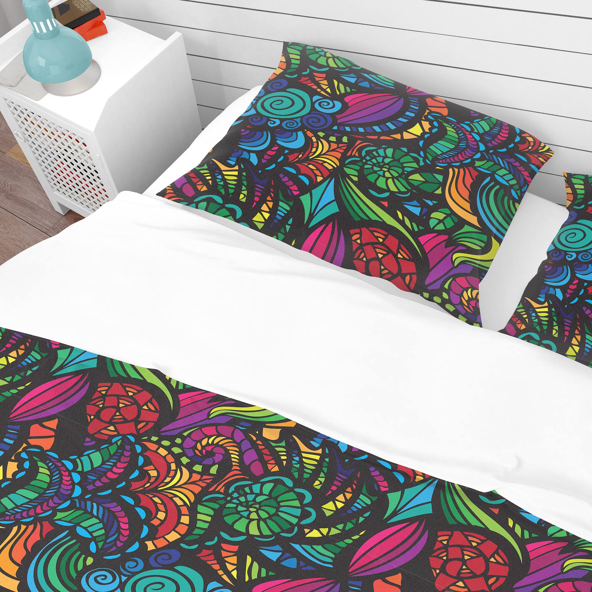 Designart 'Mosaic Pattern with Flowers' Bohemian & Eclectic Bedding Set