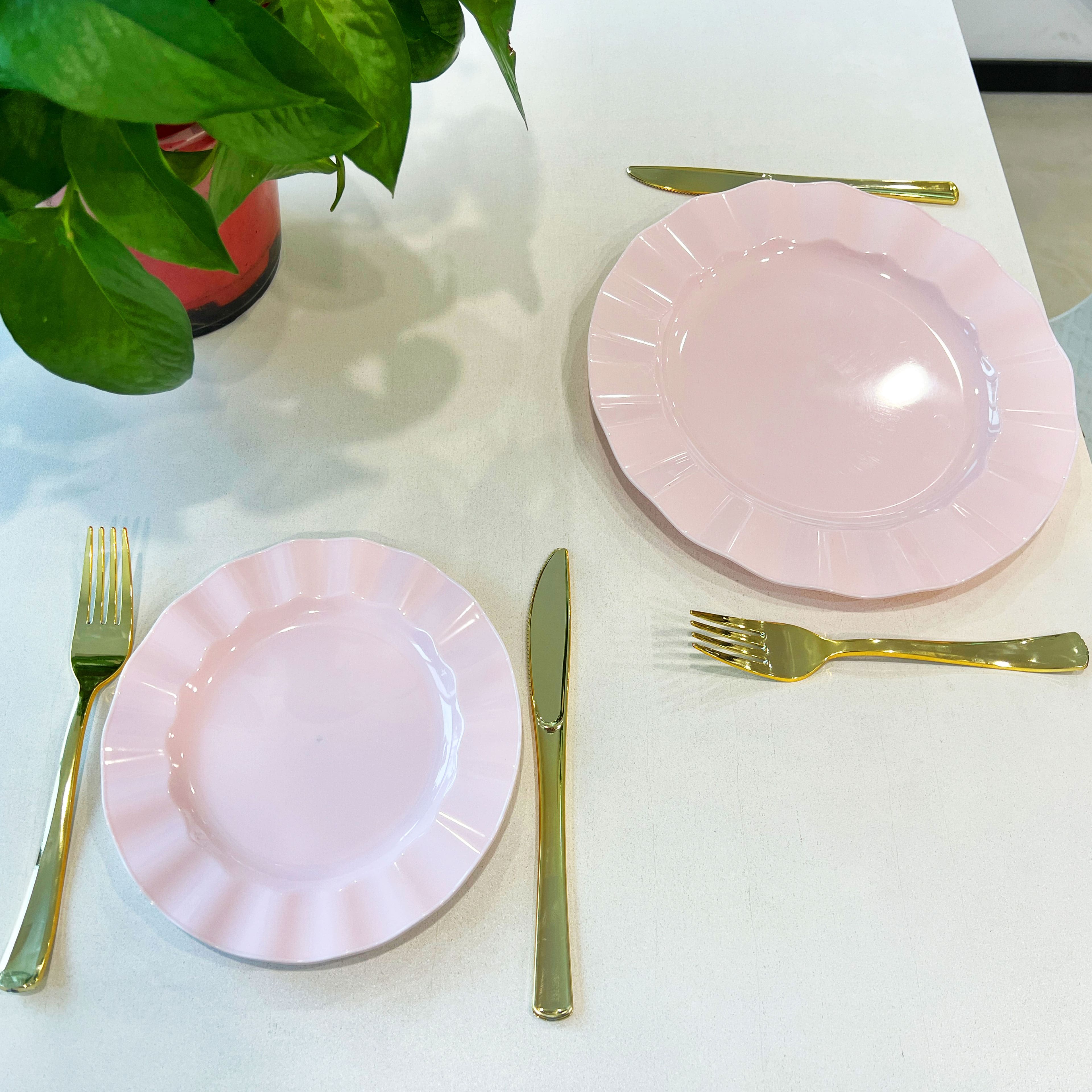 7&#x22; &#x26; 10&#x22; Plastic Plates, 40ct. by Celebrate It&#xAE;