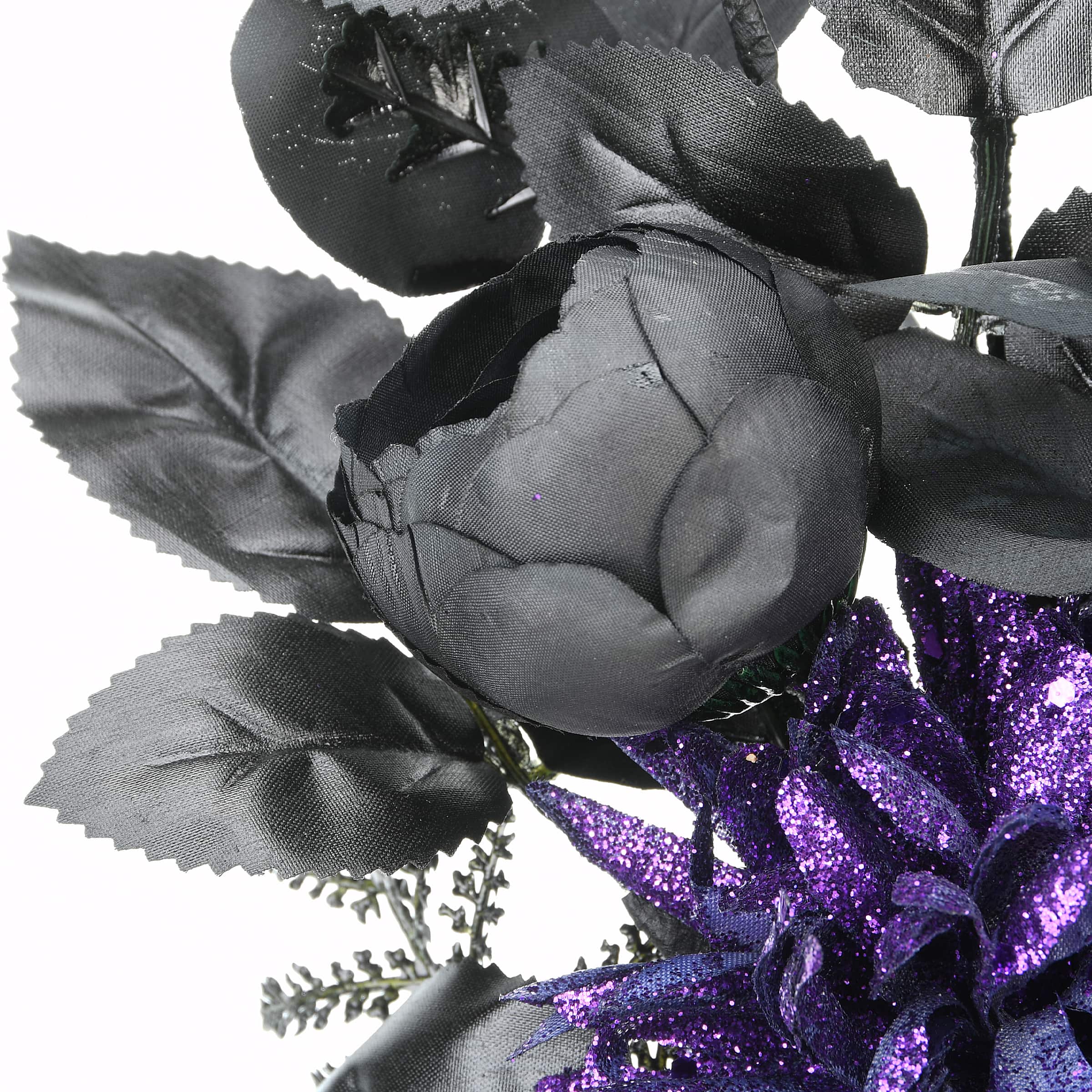 24&#x22; Halloween Skull &#x26; Purple Flowers Wreath