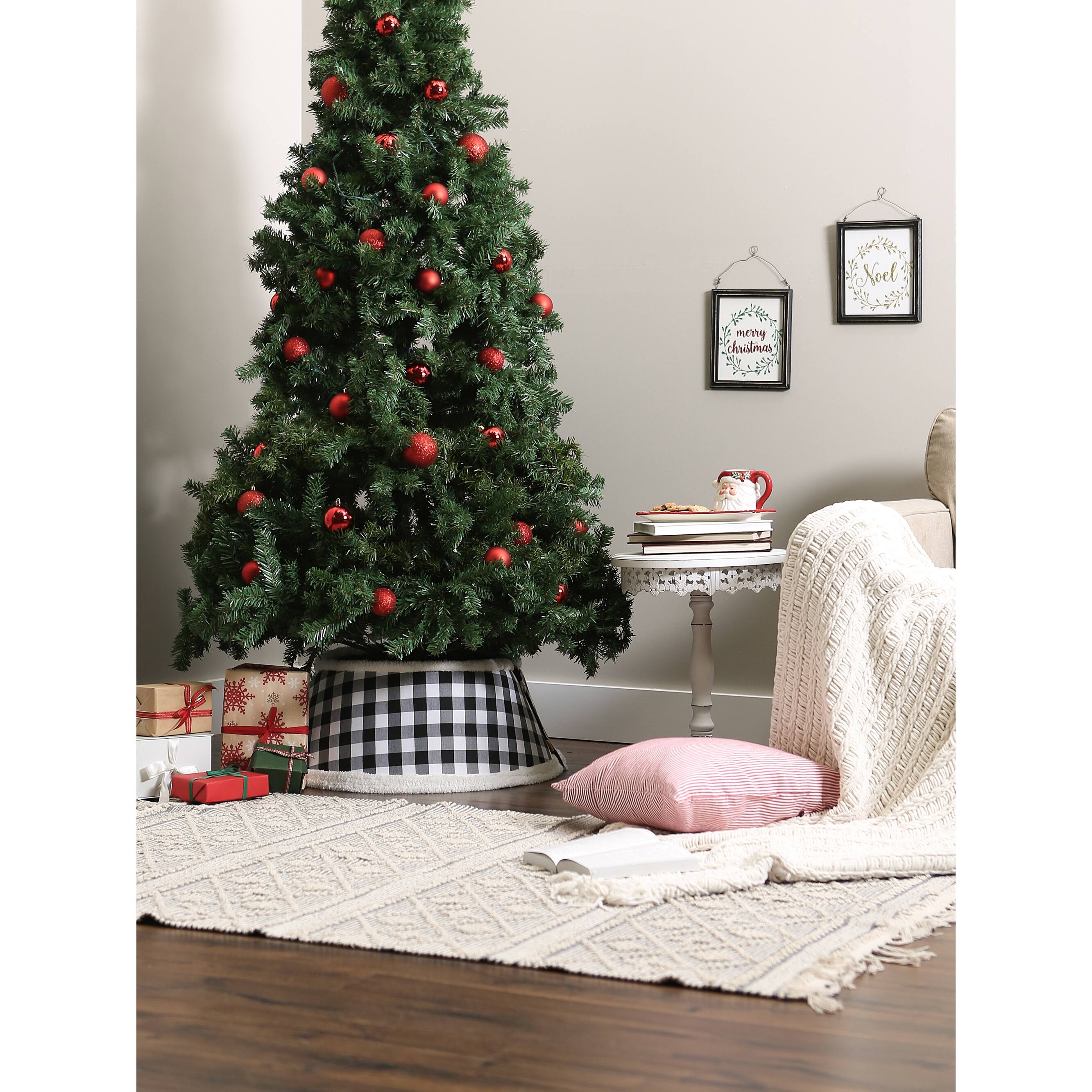 DII&#xAE; Black &#x26; White Buffalo Check Holiday Tree Collar