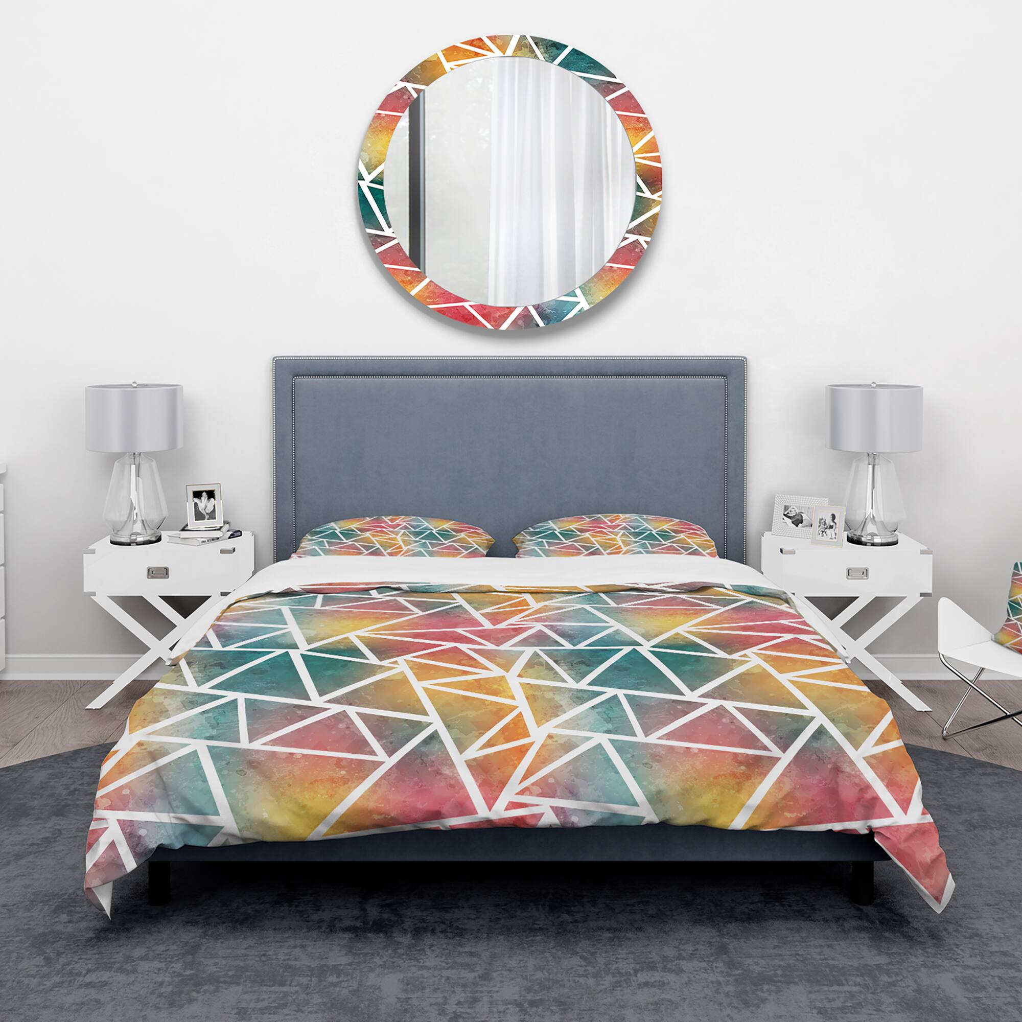 Designart &#x27;Colored Triangle Pattern with Grunge Effect&#x27; Modern Bedding Set - Duvet Cover &#x26; Shams