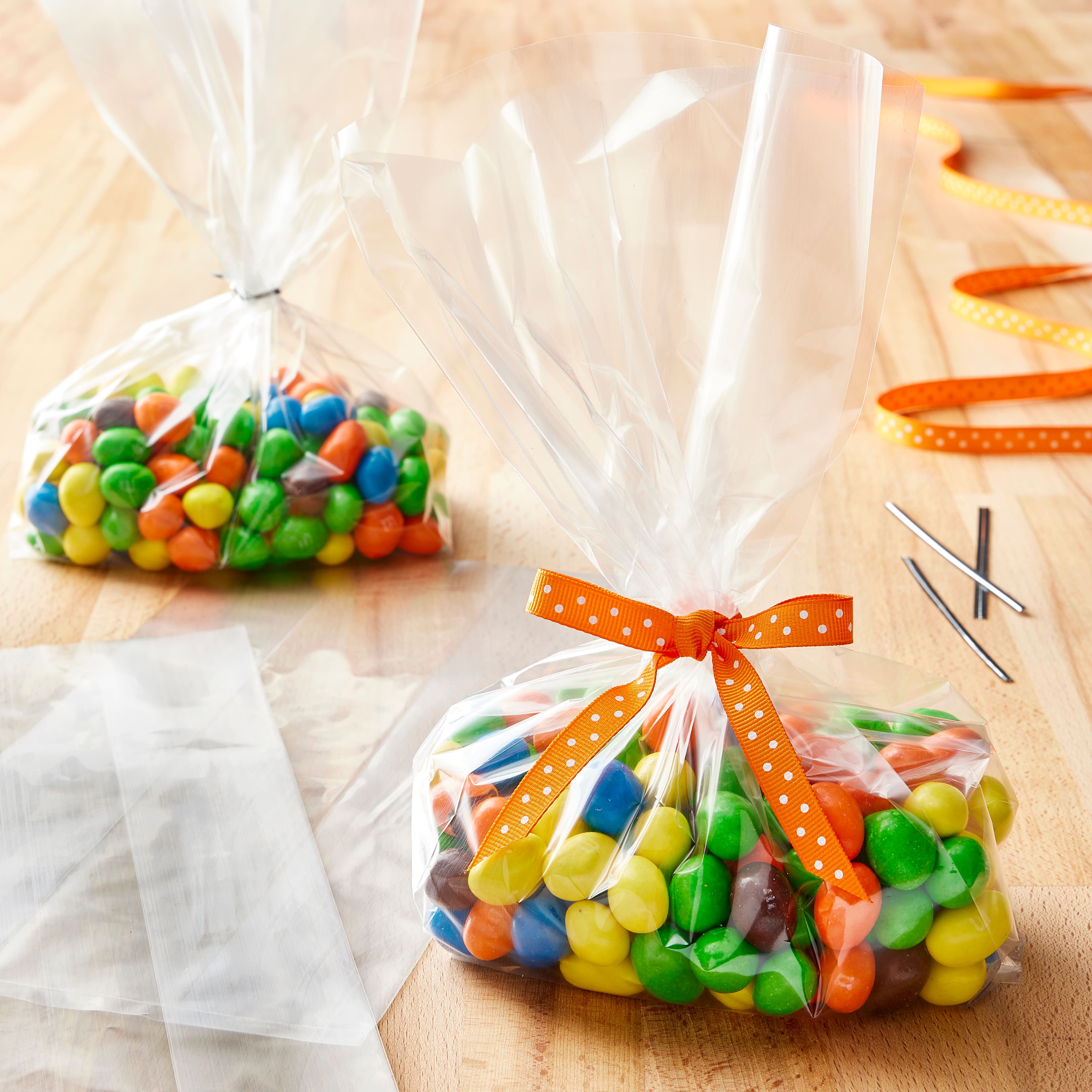 24 Packs: 25 ct. (600 total) Mini Loaf Treat Bags by Celebrate It&#xAE;