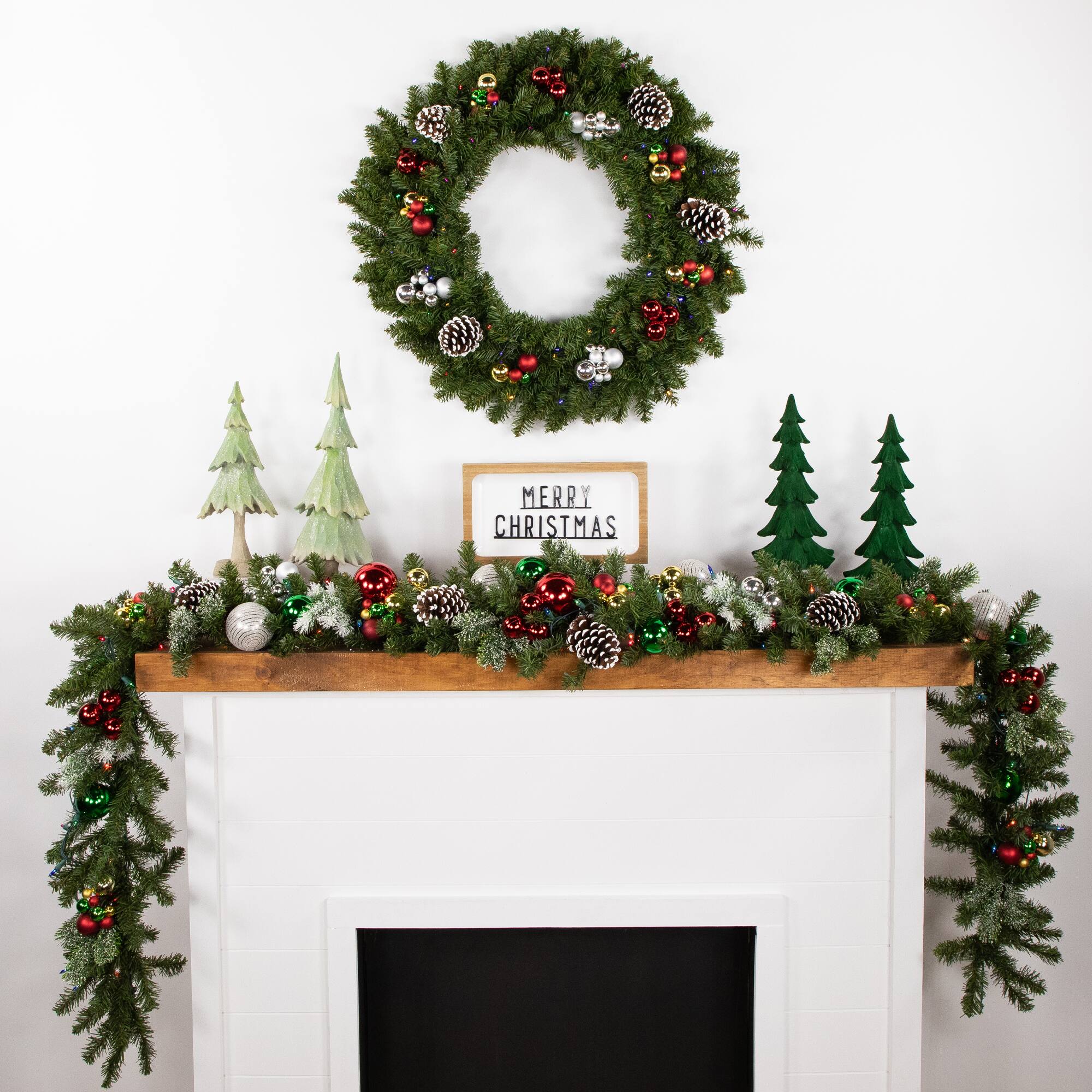 30&#x22; LED Canadian Pine Artificial Christmas Wreath