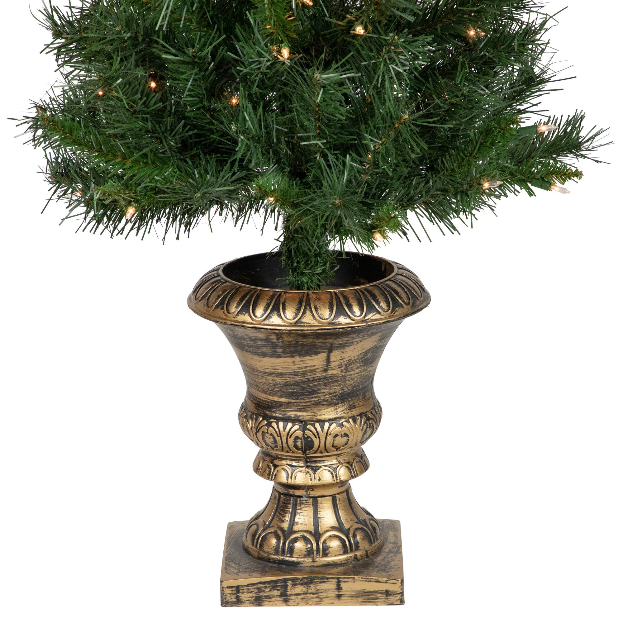 5-Piece Pre-Lit Norwich Pine Artificial Christmas Entryway Set