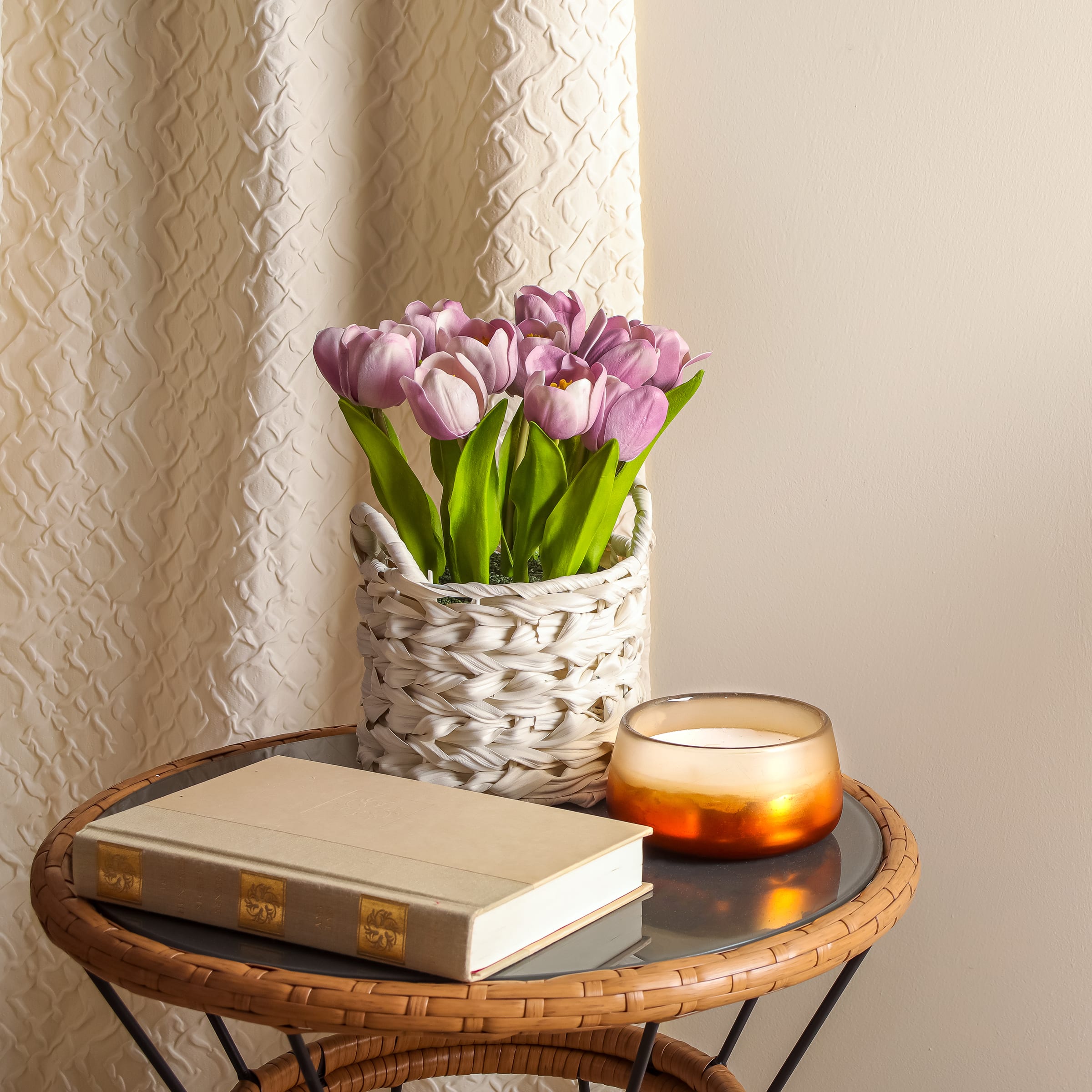 10" Tulip Bouquet in White Basket