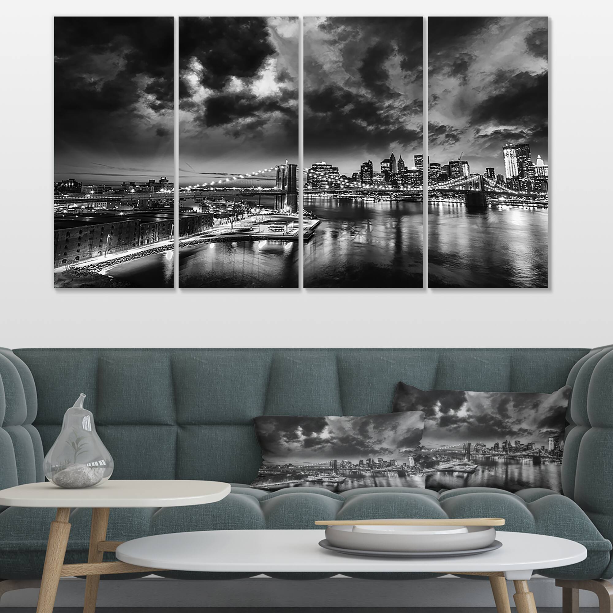 Designart - Amazing Night in New York City