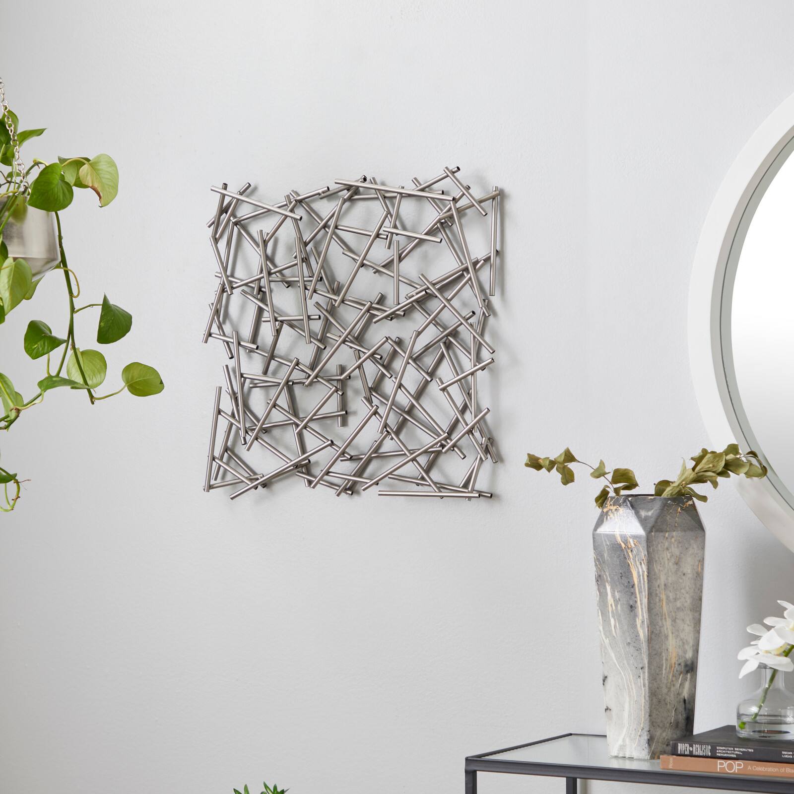 CosmoLiving by Cosmopolitan 20&#x22; Silver Contemporary Abstract Metal Wall D&#xE9;cor