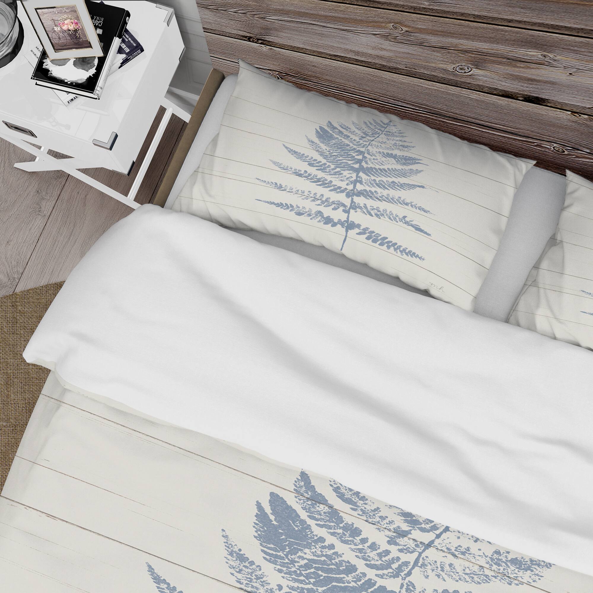 Designart 'Blue Fern Print on wood II' Cottage Bedding Set - Duvet Cover & Shams