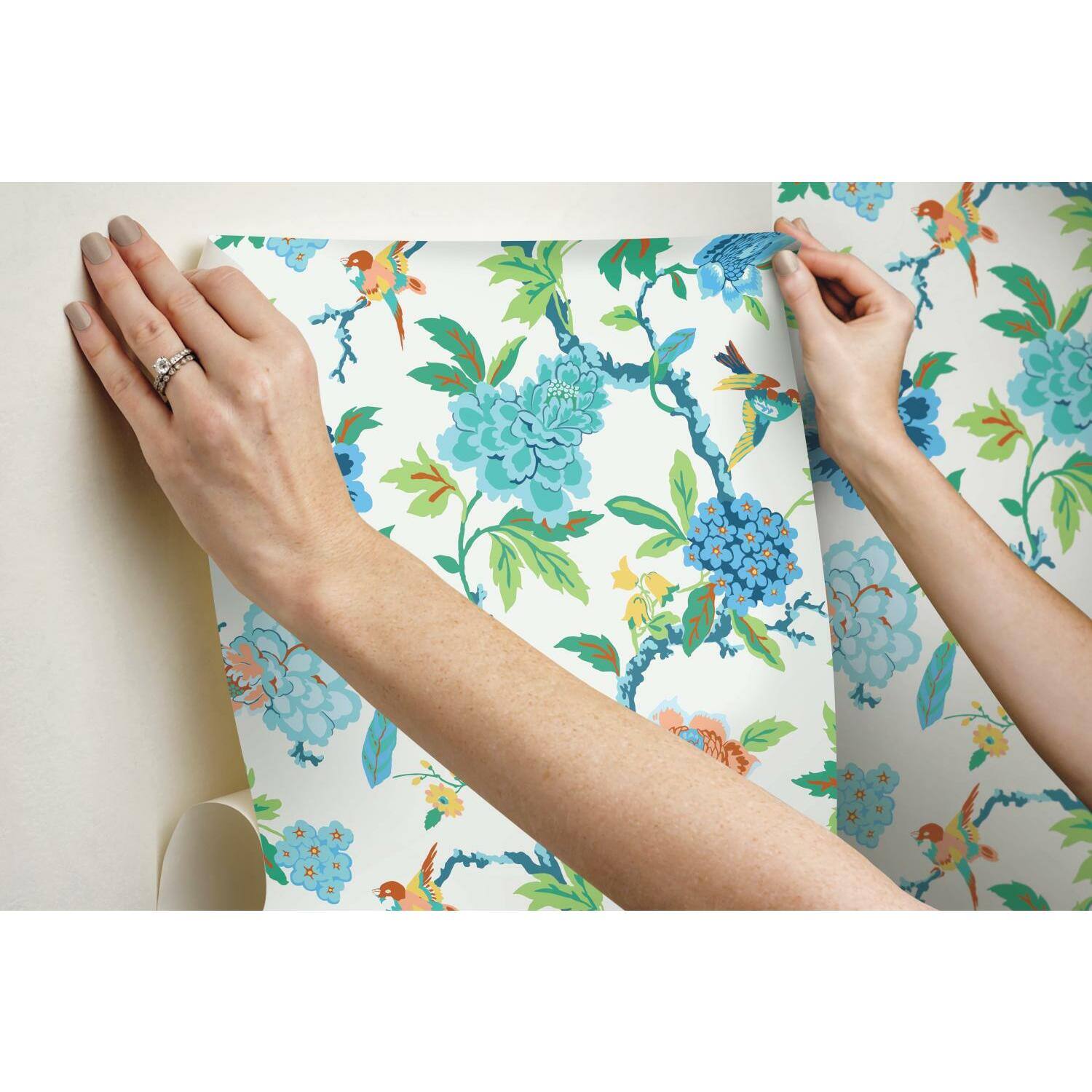 RoomMates Candid Moments Peel & Stick Wallpaper