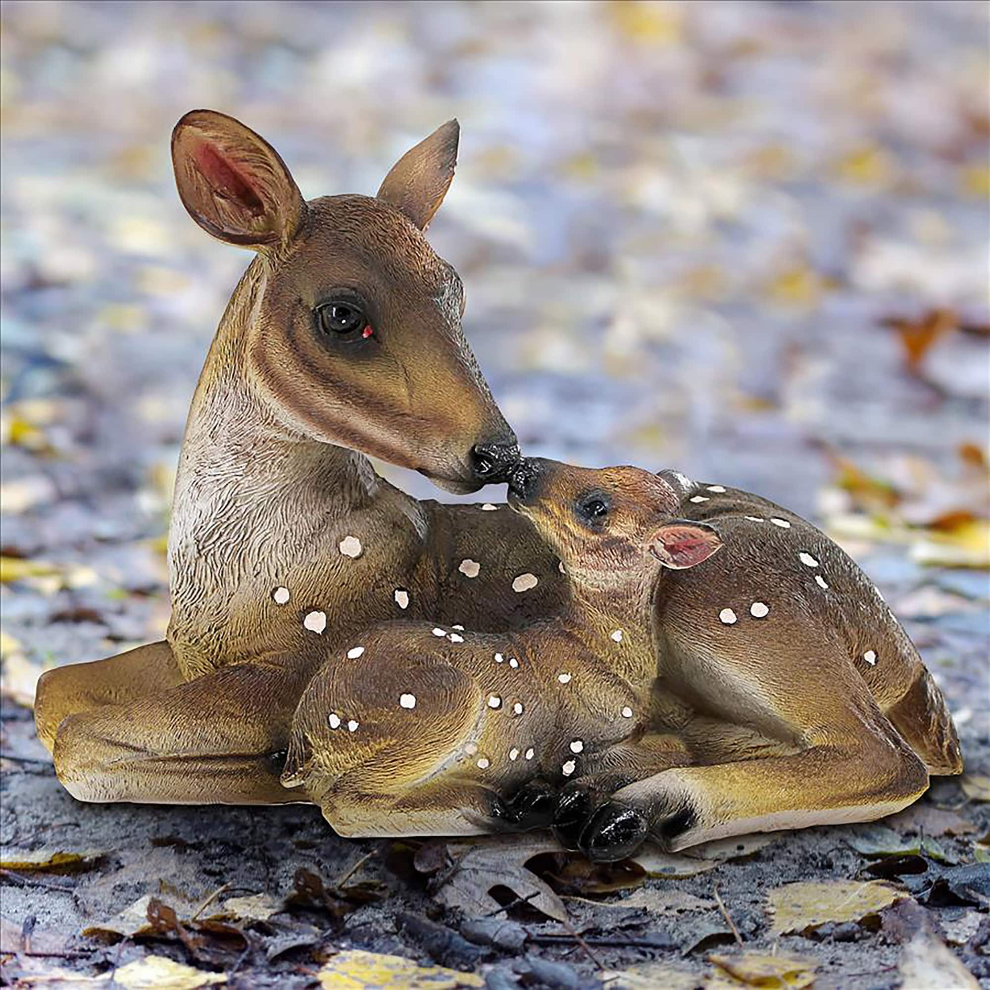 Design Toscano 9.5&#x22; Small Mother&#x27;s Love Doe &#x26; Fawn Statue