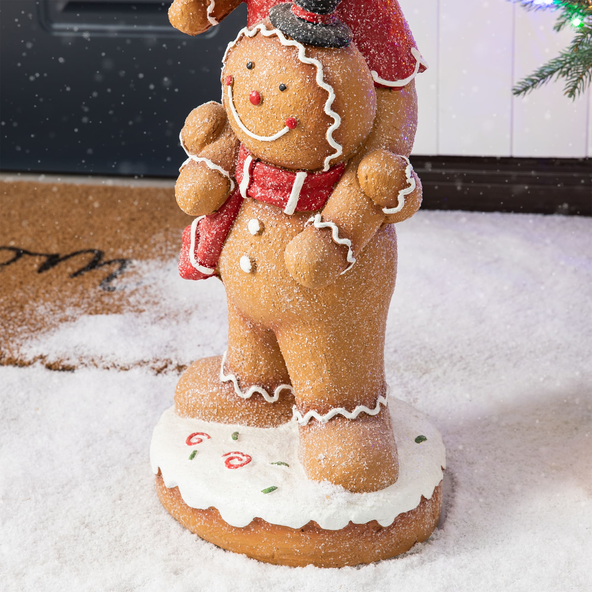 Glitzhome&#xAE; 29.25&#x22; Christmas Stacked Gingerbread Man Porch D&#xE9;cor