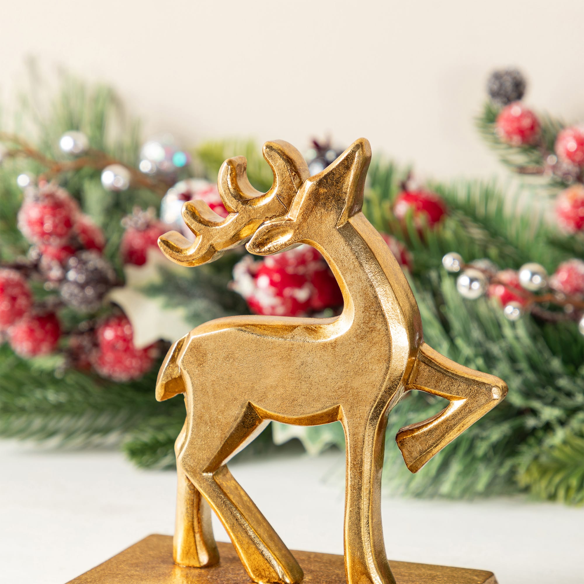 Glitzhome&#xAE; Christmas Resin Tree and Reindeer Stocking Holder Set