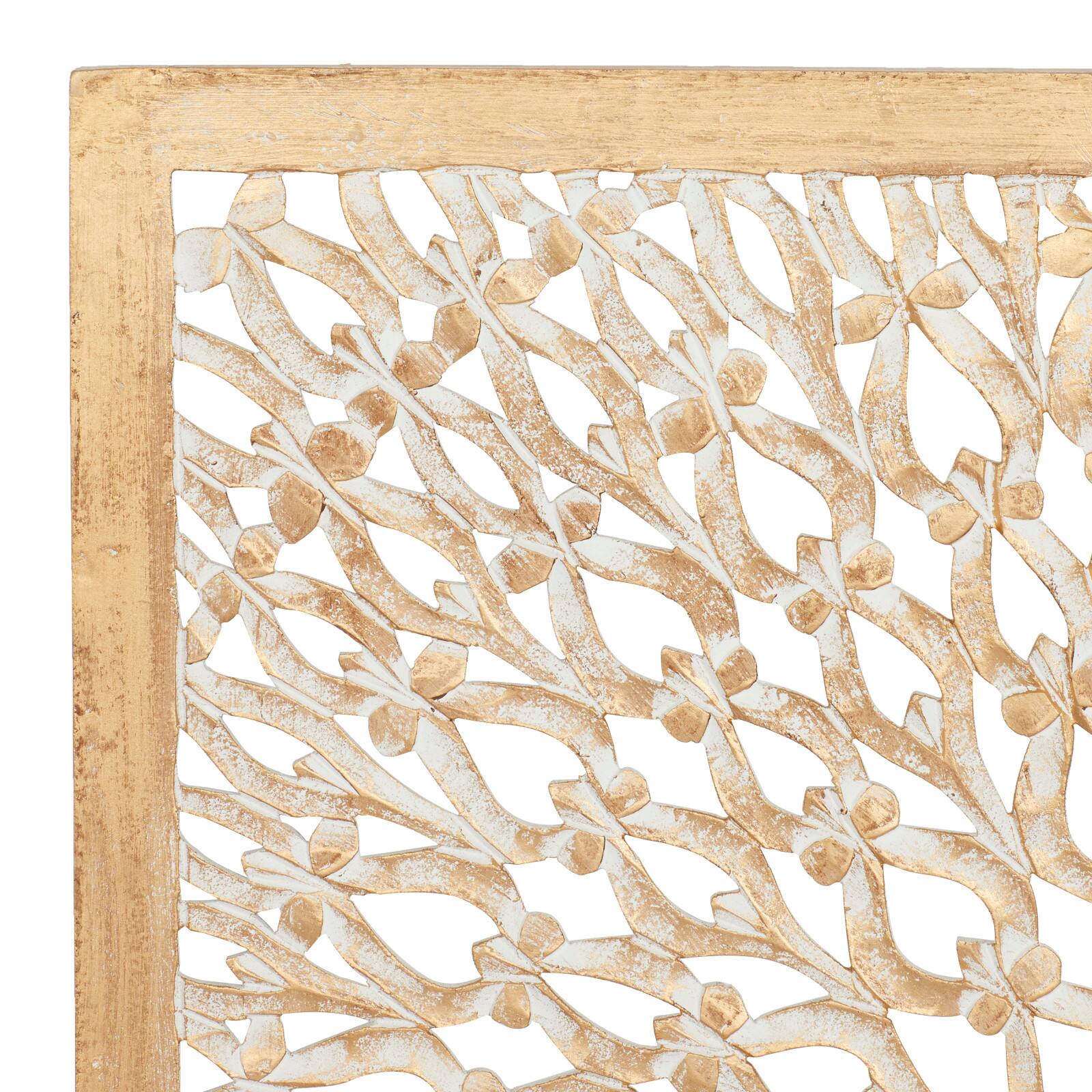 36&#x22; Tan Traditional Ornamental Wood Wall D&#xE9;cor