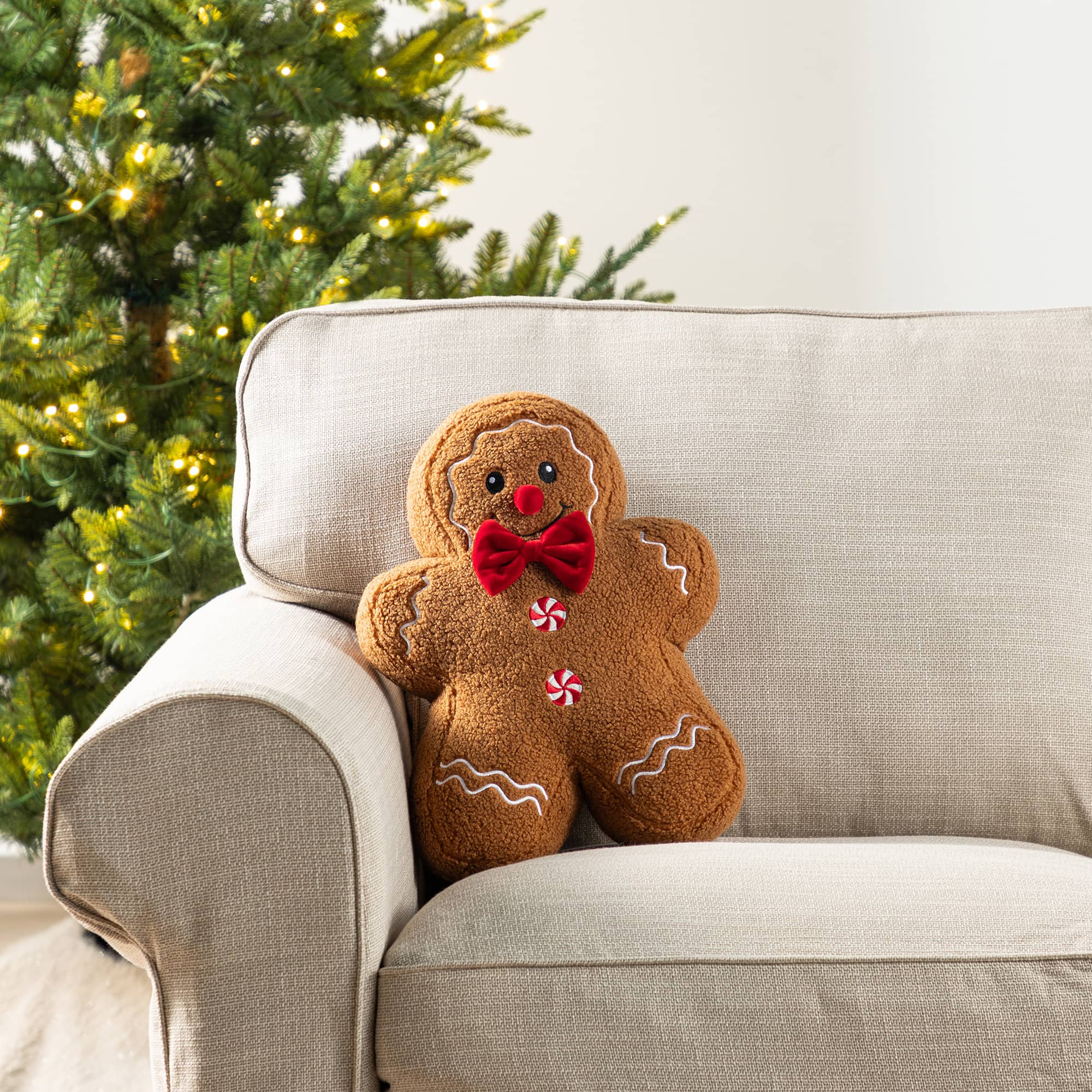 Glitzhome&#xAE; 15&#x22;H Christmas Gingerbread Man Shaped Pillow