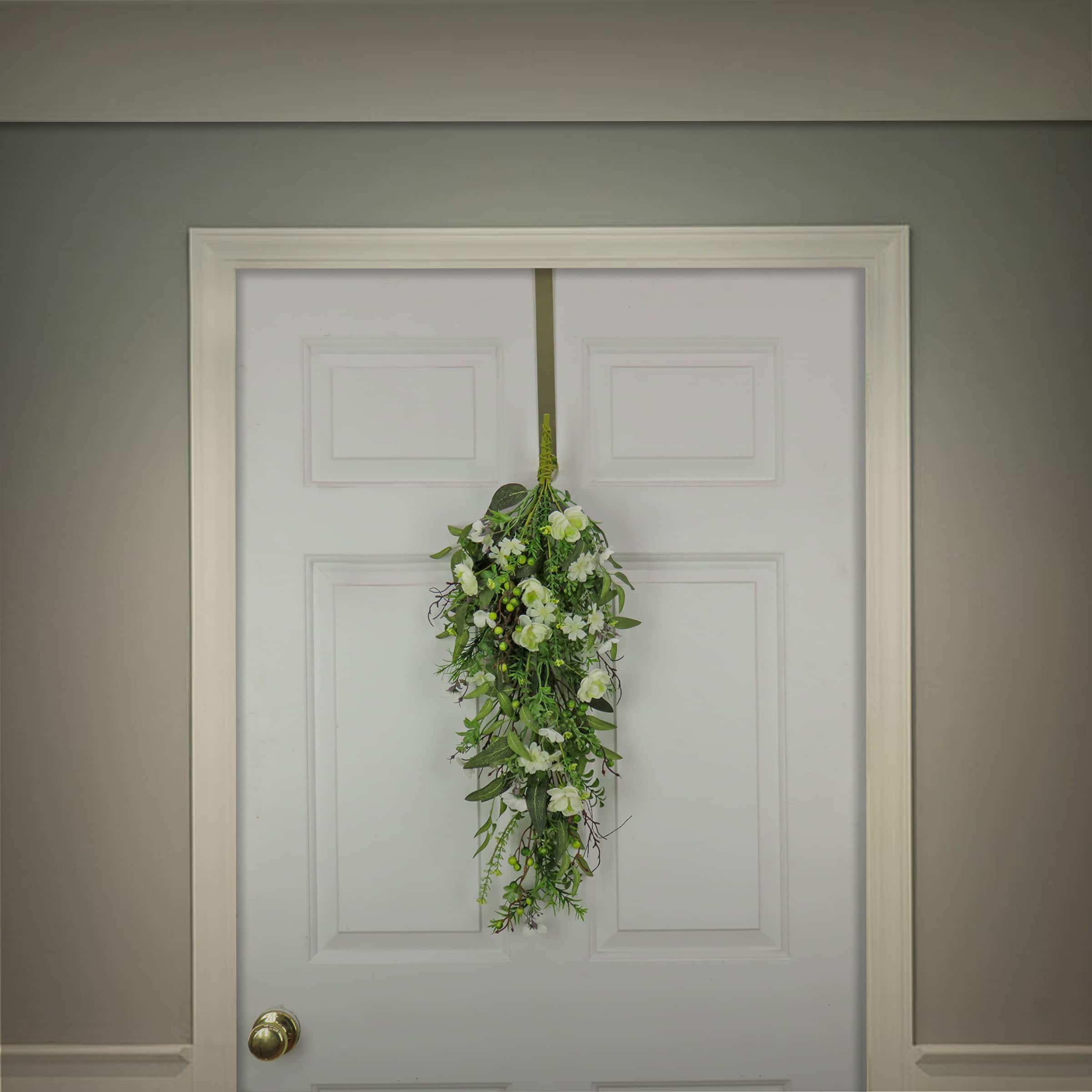 28" Blossoms & Berries Teardrop Swag