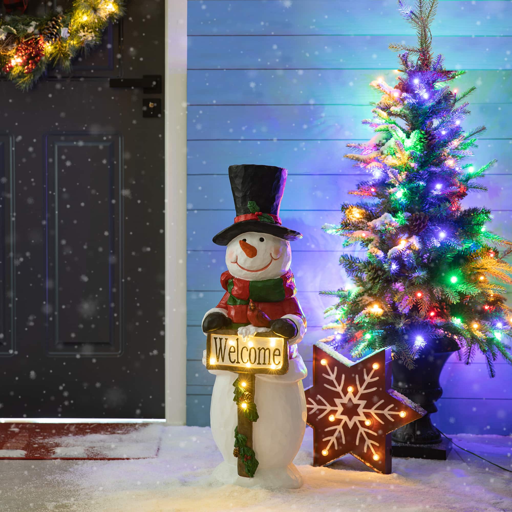 Glitzhome&#xAE; 29.25&#x22; Pre-Lit Christmas Snowman Porch D&#xE9;cor