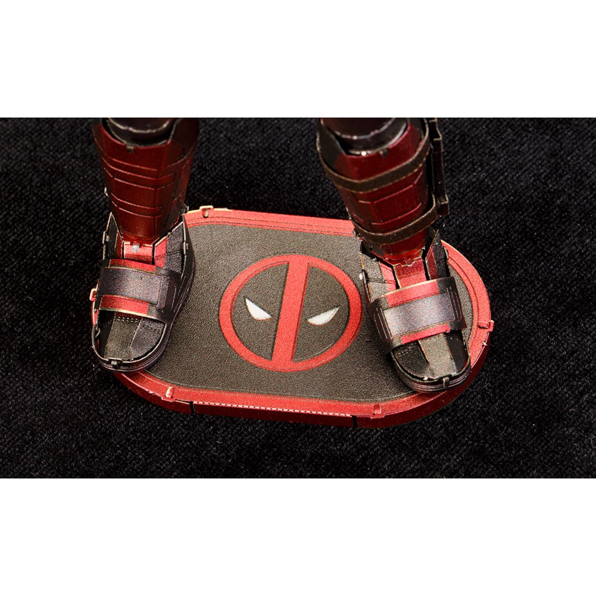 Metal Earth&#xAE; Deadpool Steel Model Kit