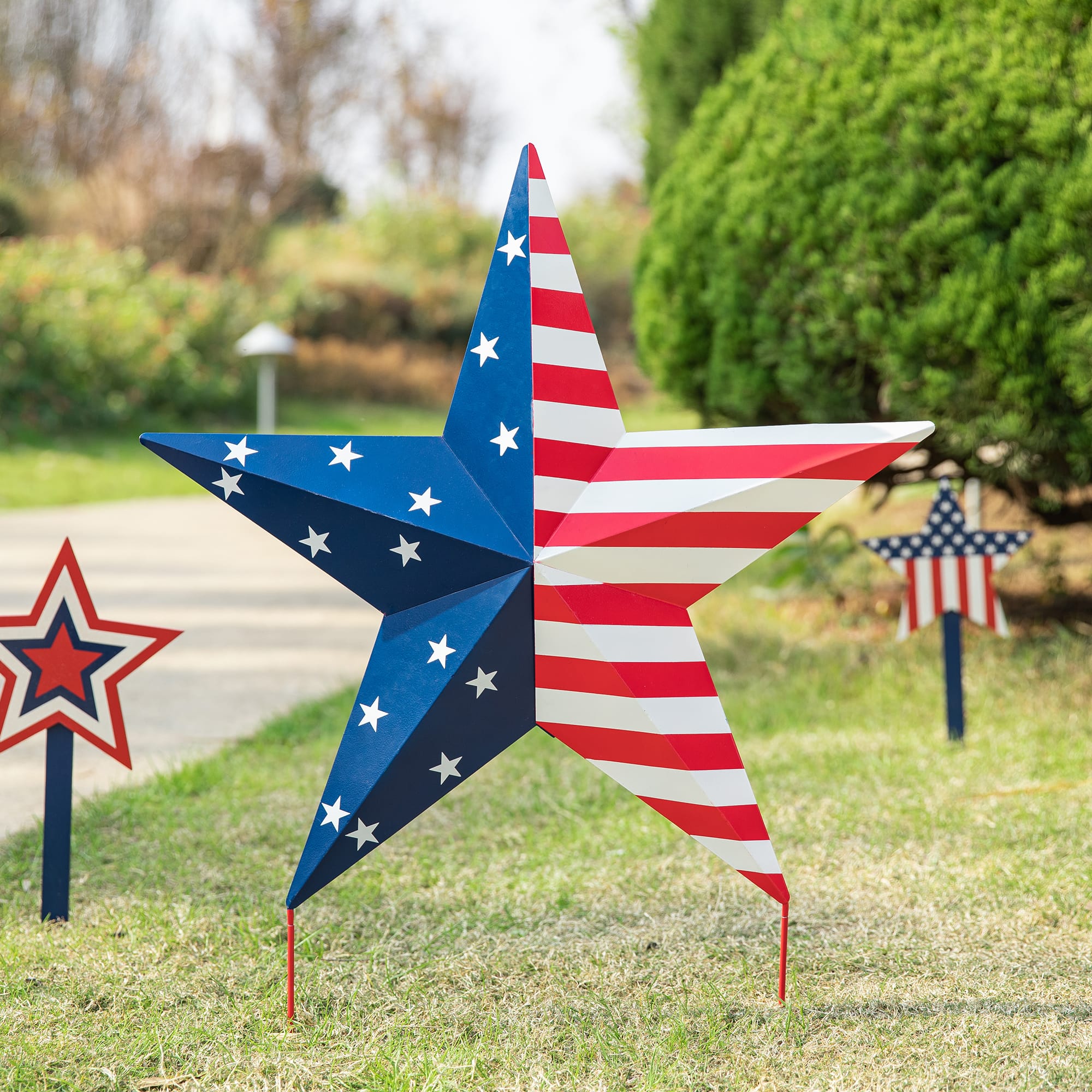 Glitzhome&#xAE; 30.75&#x22; Metal Patriotic Yard Stake D&#xE9;cor