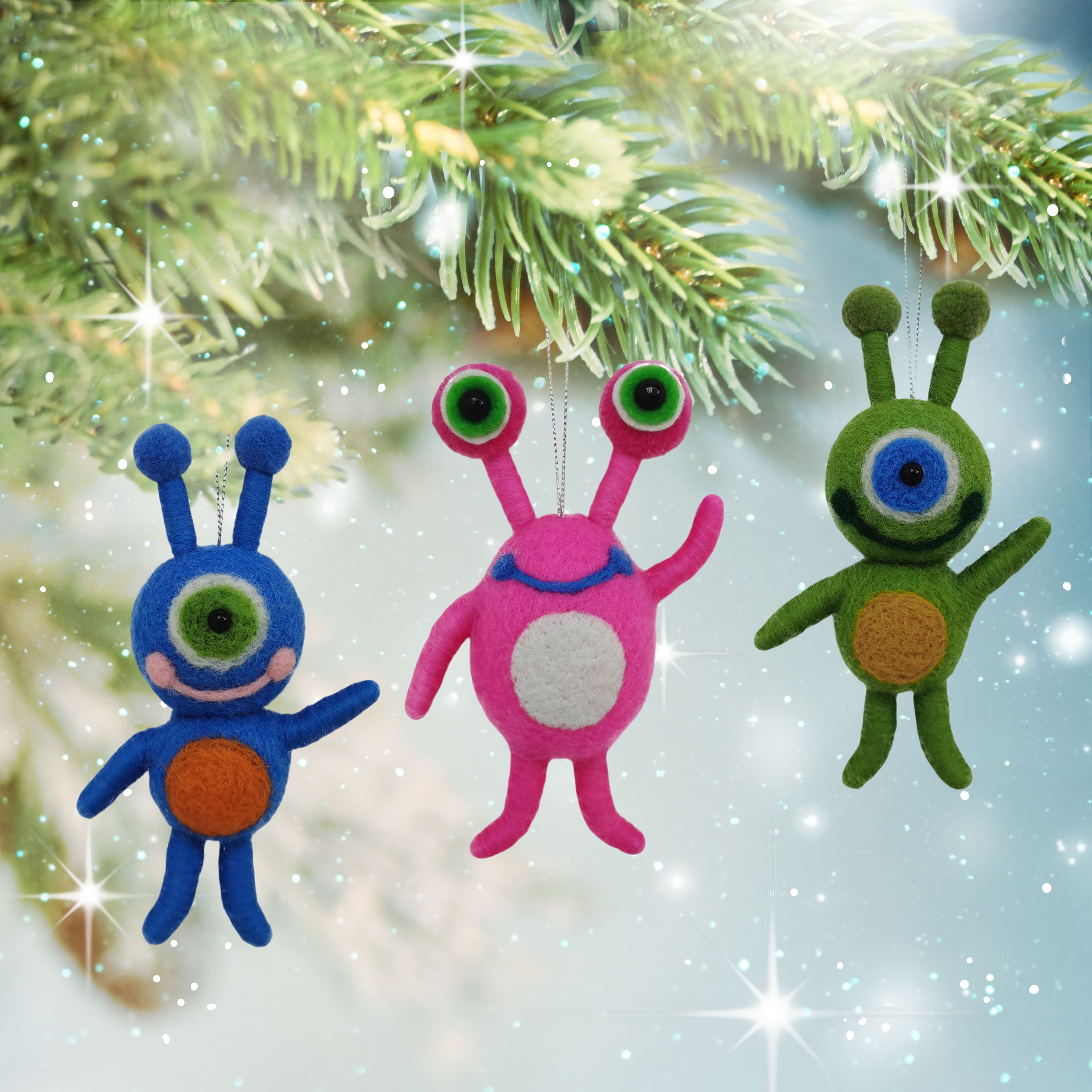 Assorted 5&#x22; Felt Alien Ornament, 1pc. by Ashland&#xAE;