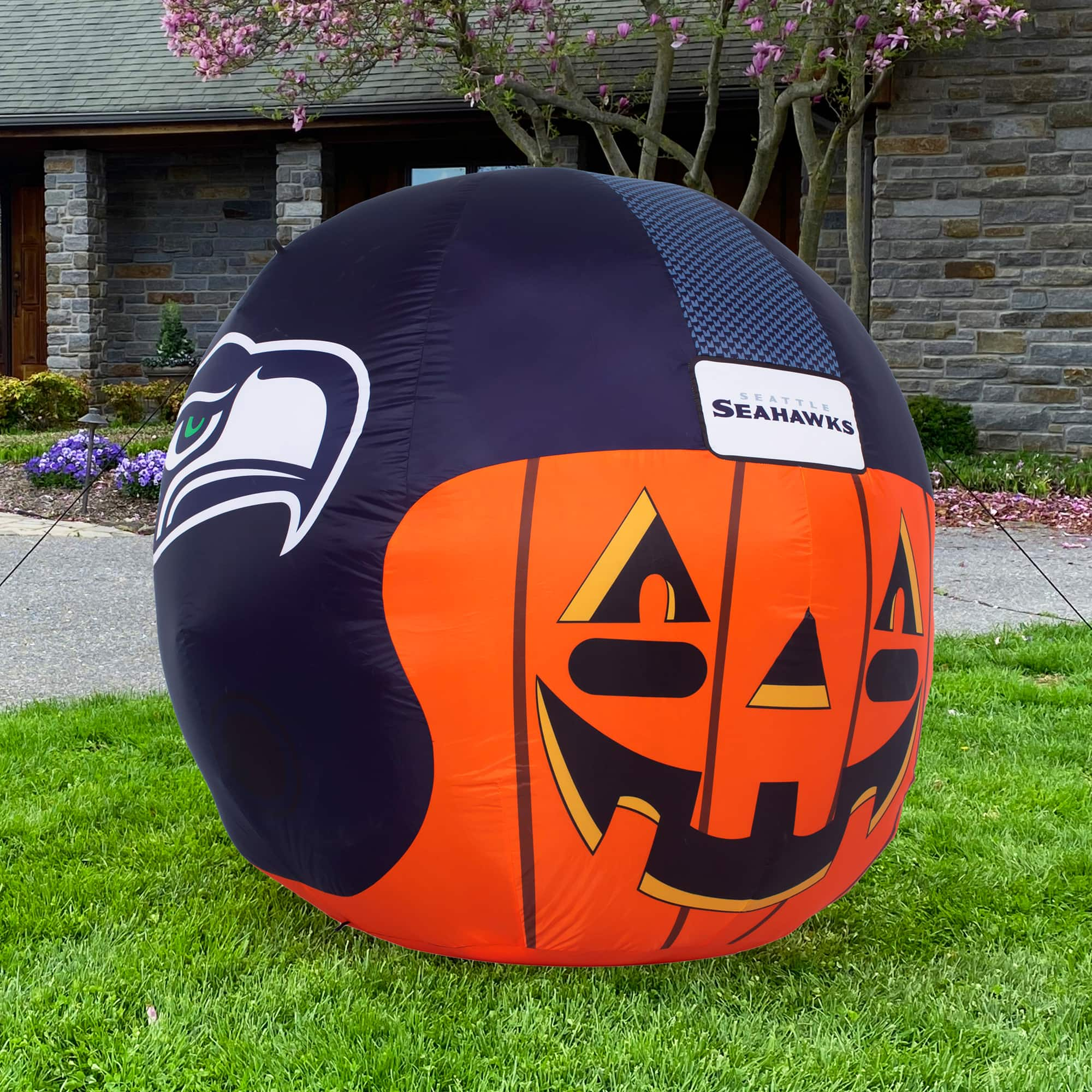 Sporticulture 4-ft Pre-Lit Las Vegas Raiders Jack-o-lantern Inflatable in  the Outdoor Halloween Decorations & Inflatables department at