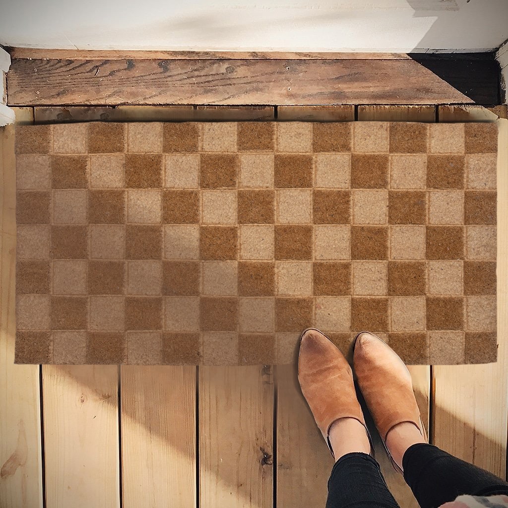 Natural Checkerboard Print Engraved Coir Doormat