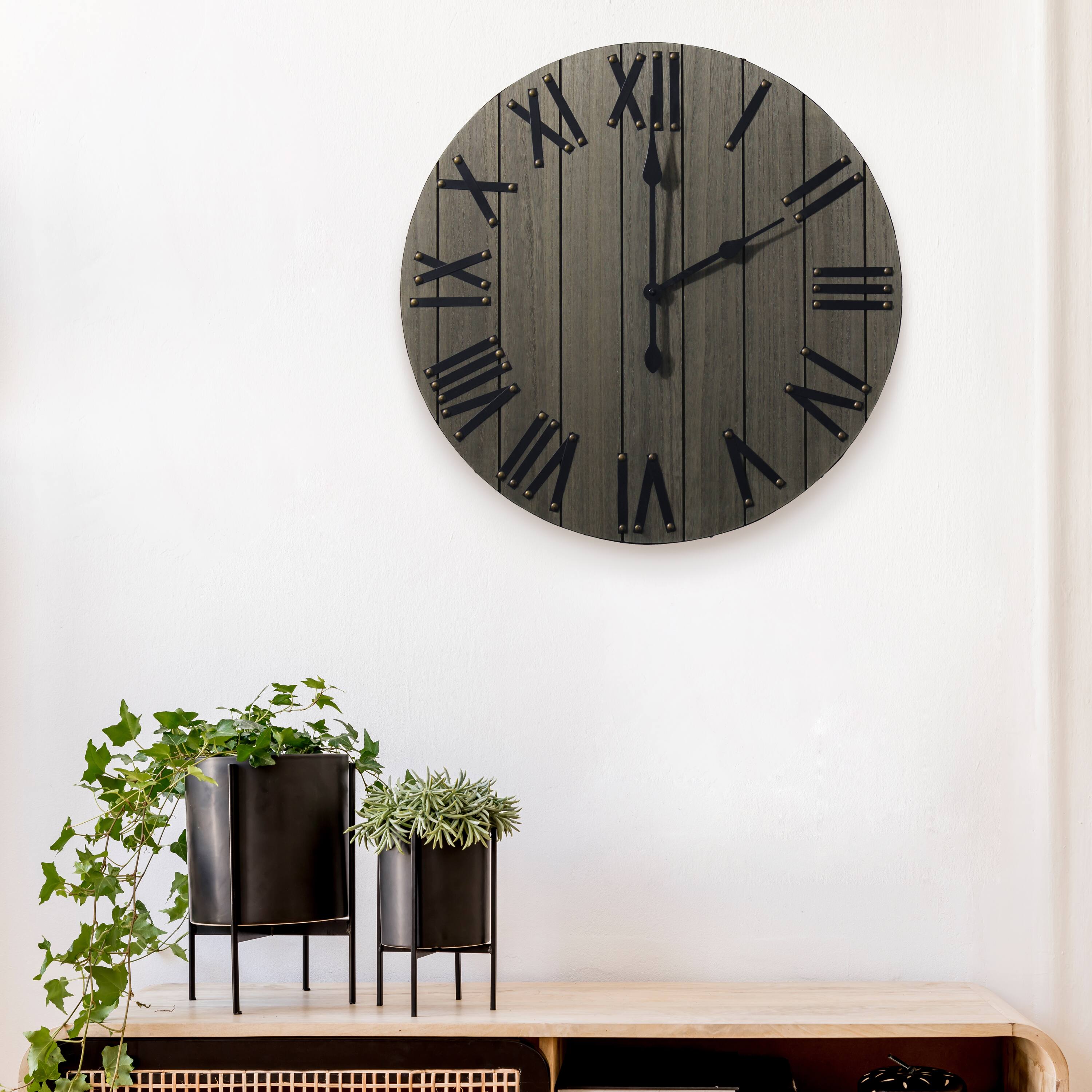 Elegant Designs Handsome 21&#x22; Farmhouse Wood Wall Clock