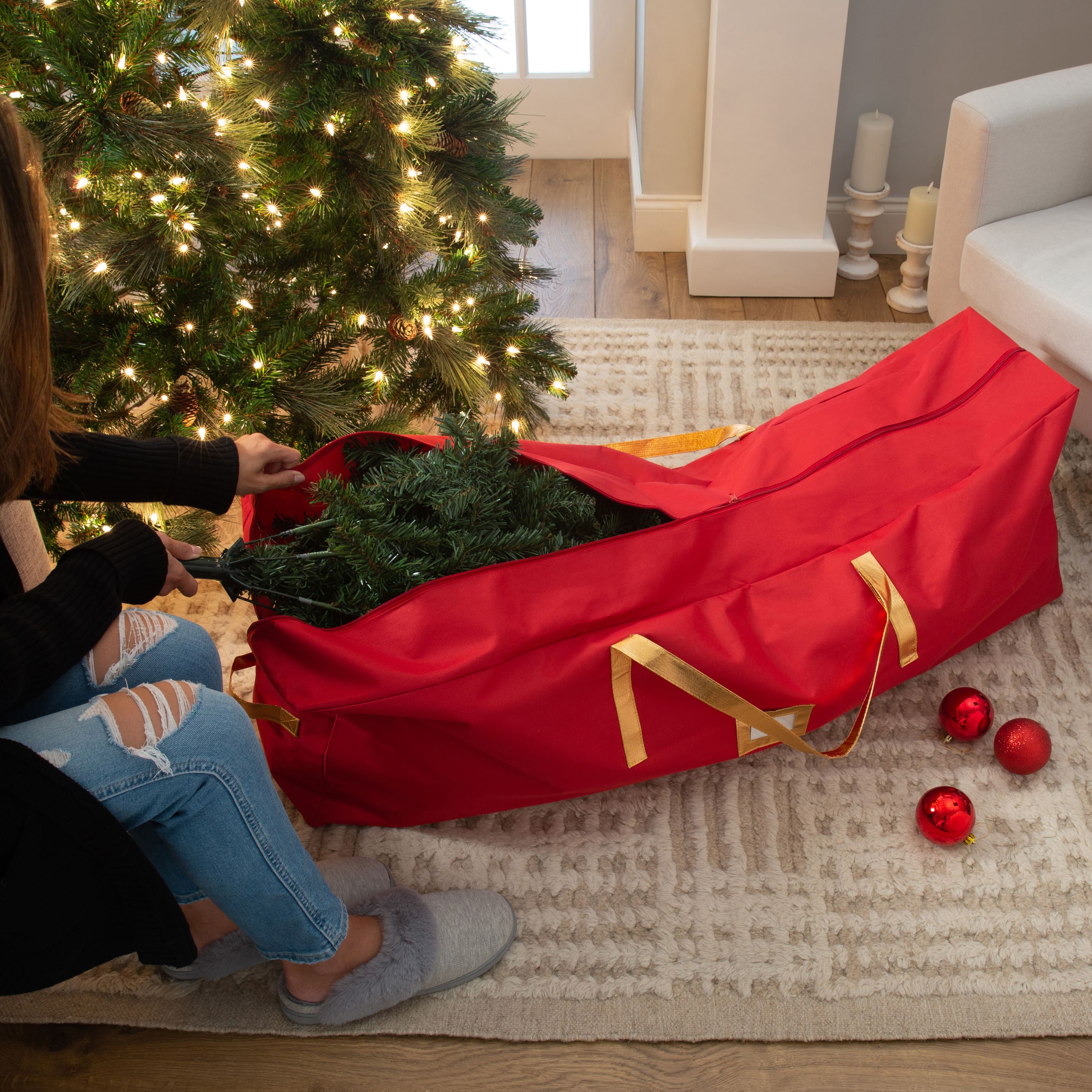 Simplify 6ft. Tree Heavy Duty Holiday Décor Storage Bag