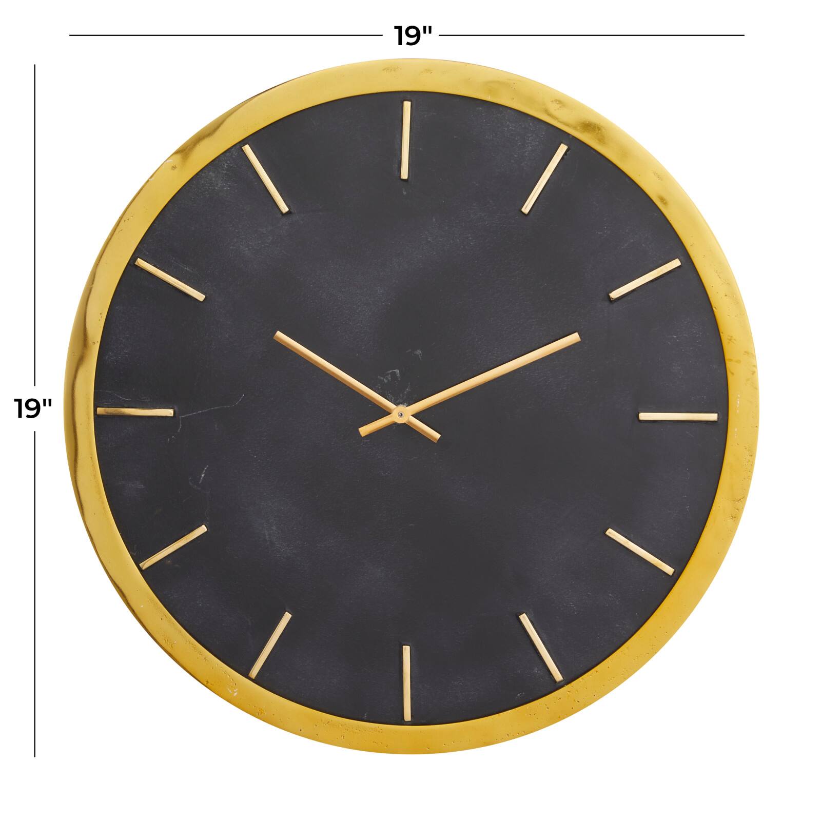 CosmoLiving by Cosmopolitan Glam Marble Wall Clock