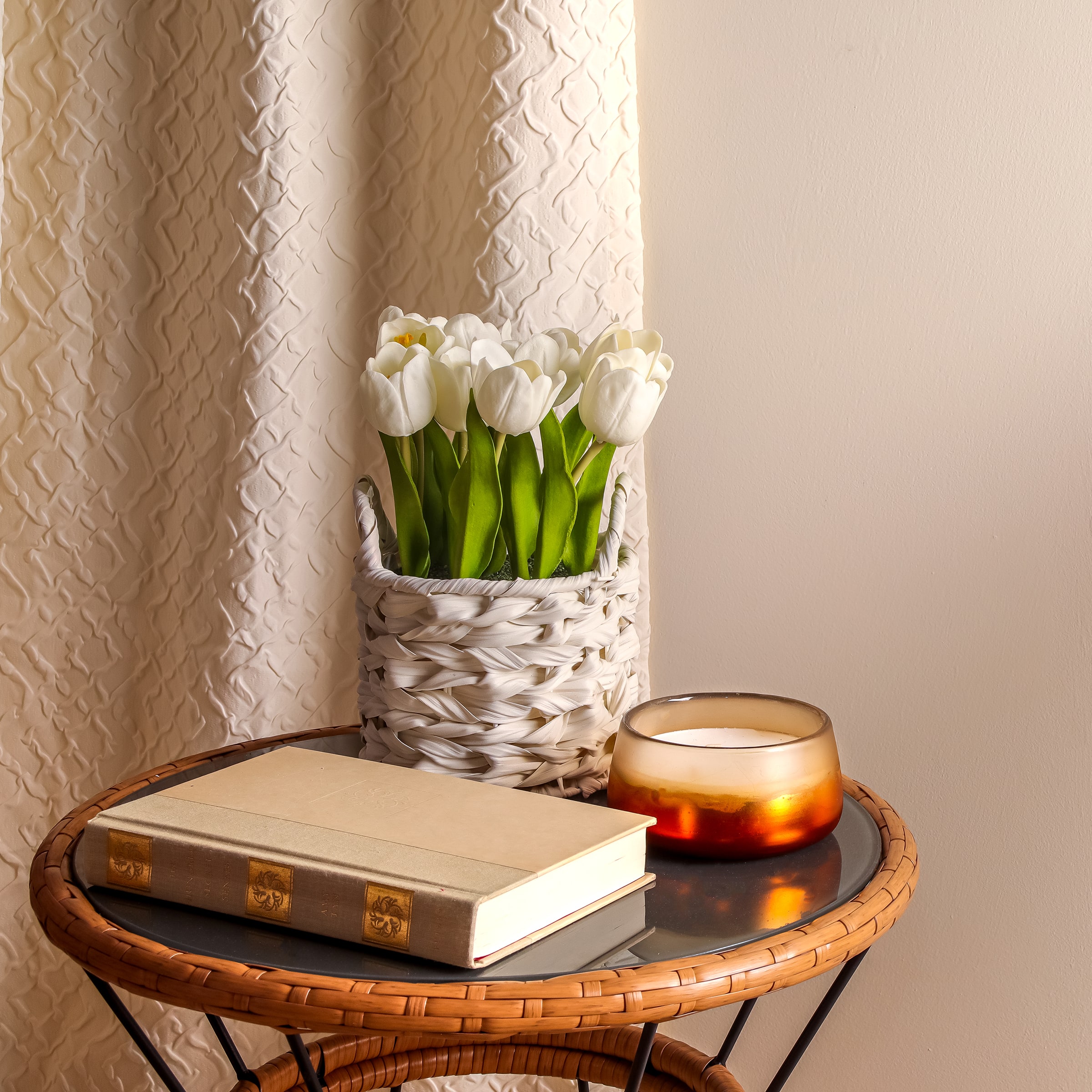 10" Tulip Bouquet in White Basket