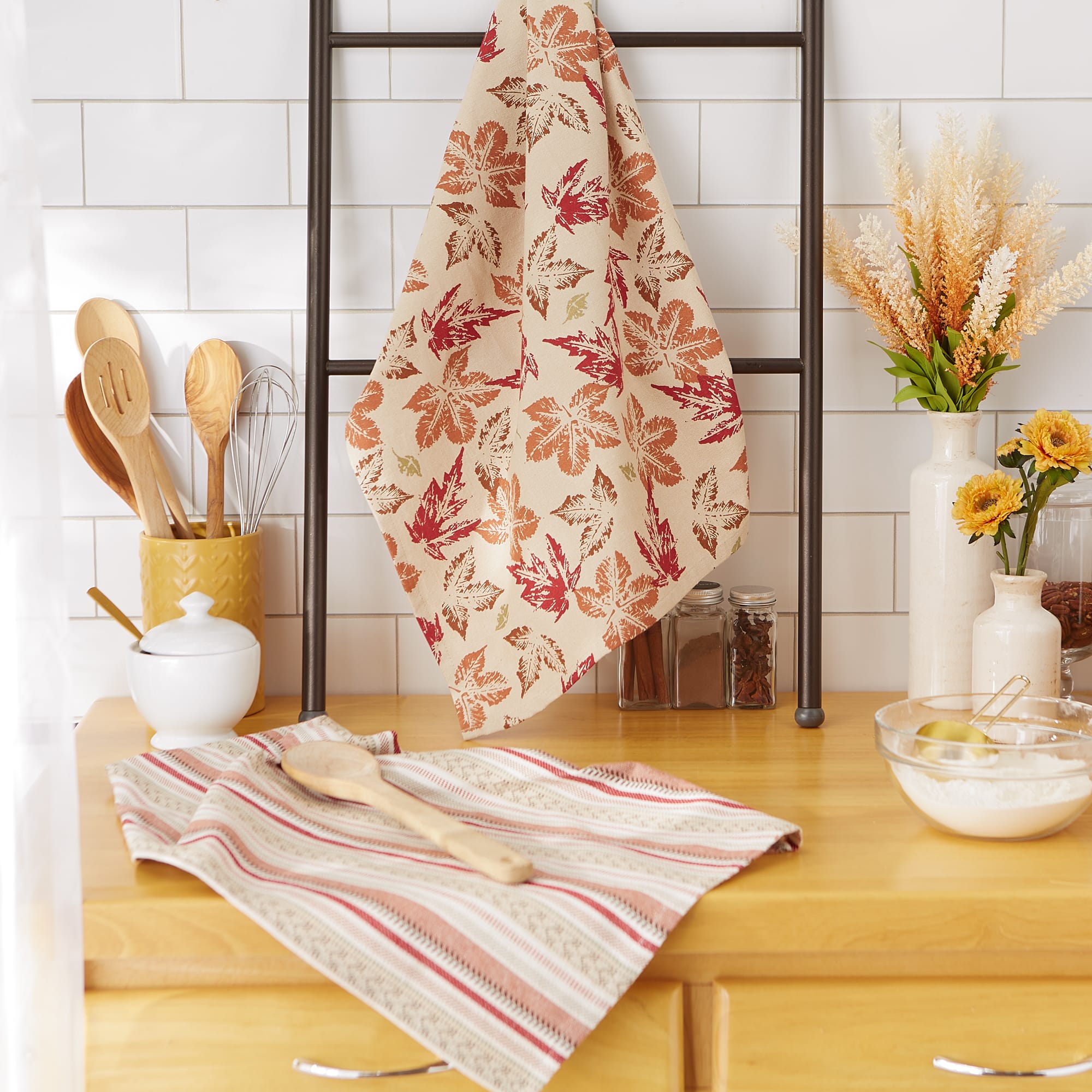 DII&#xAE; Rustic Leaves Dishtowel Set